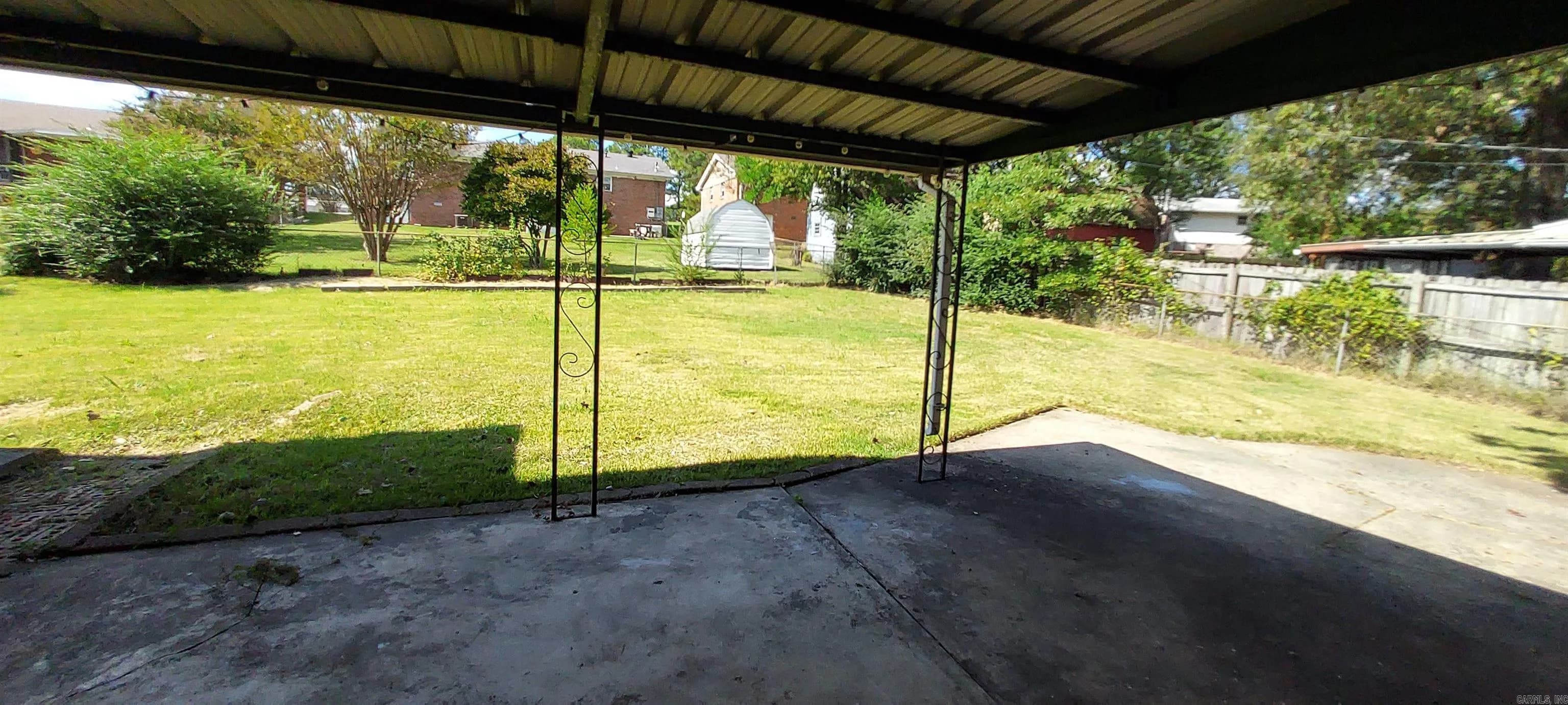 Property at 4709 N Cypress - Image 18