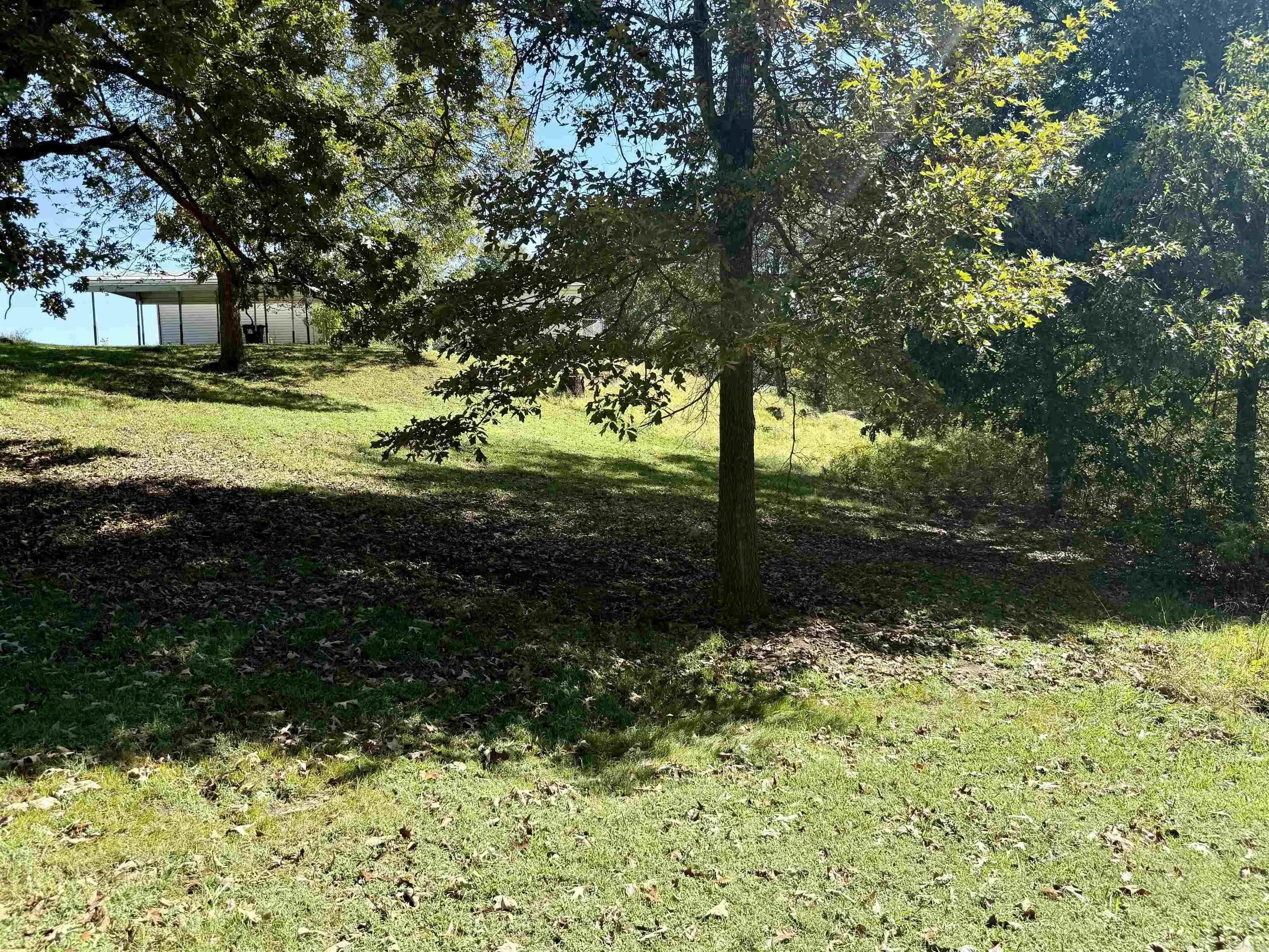 Property at 403  Lakeview - Image 22
