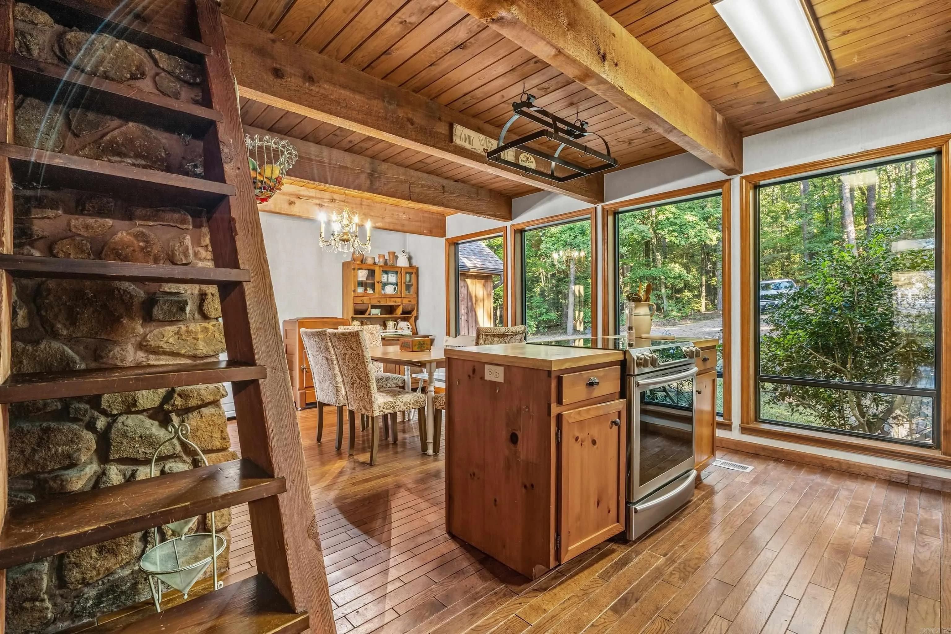 Property at 223  Wunderlich - Image 18