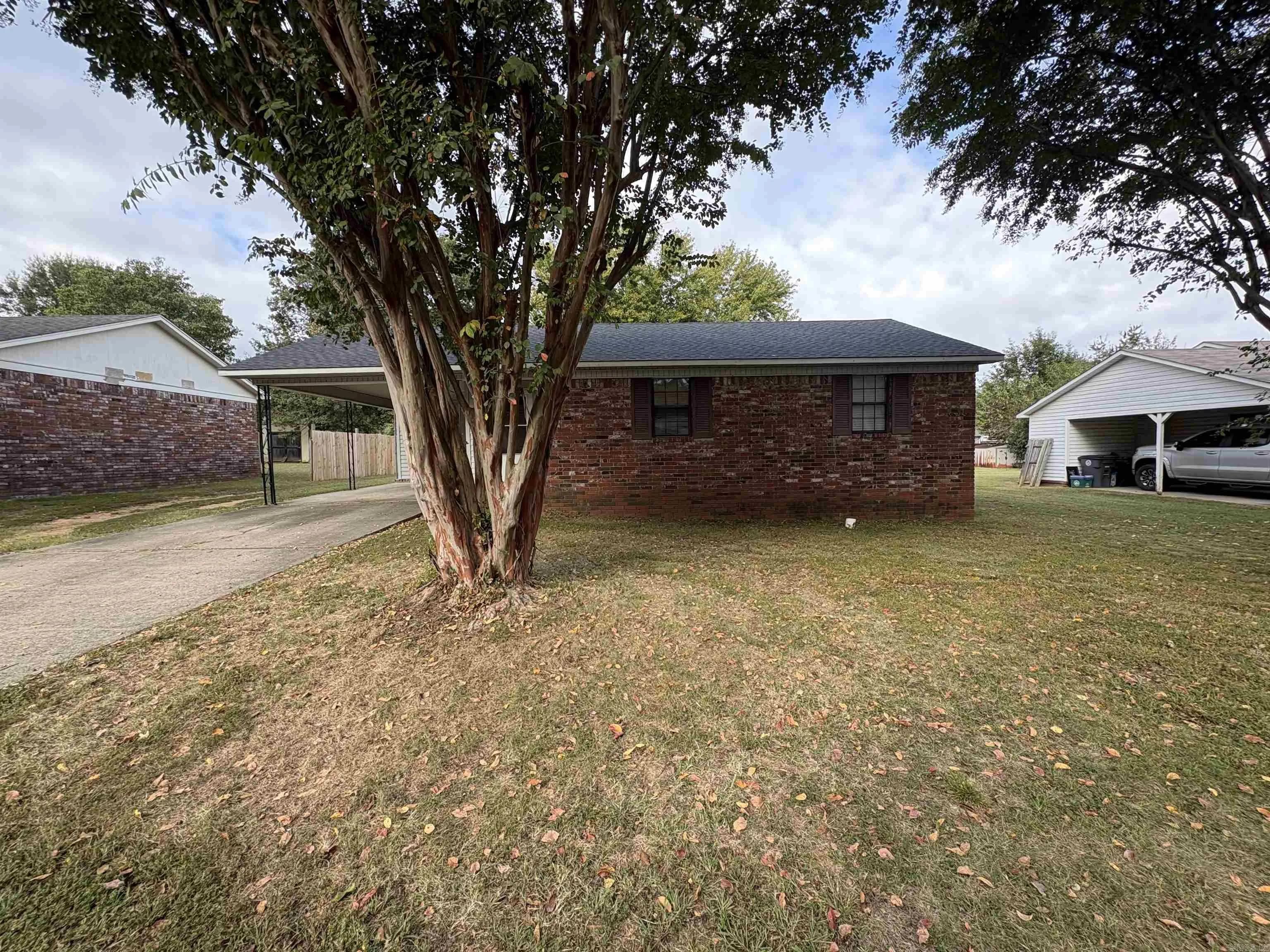 Property at 207  Joy - Image 1