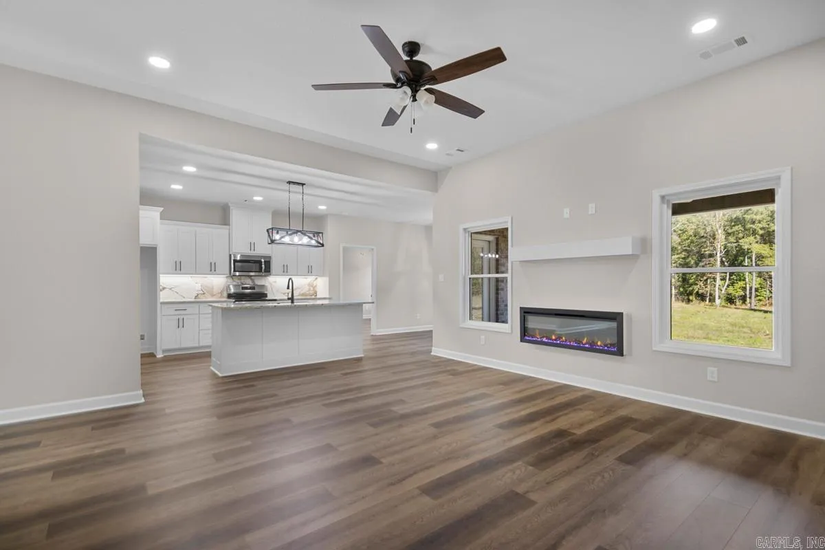 Property at 1008  Duke - Image 11
