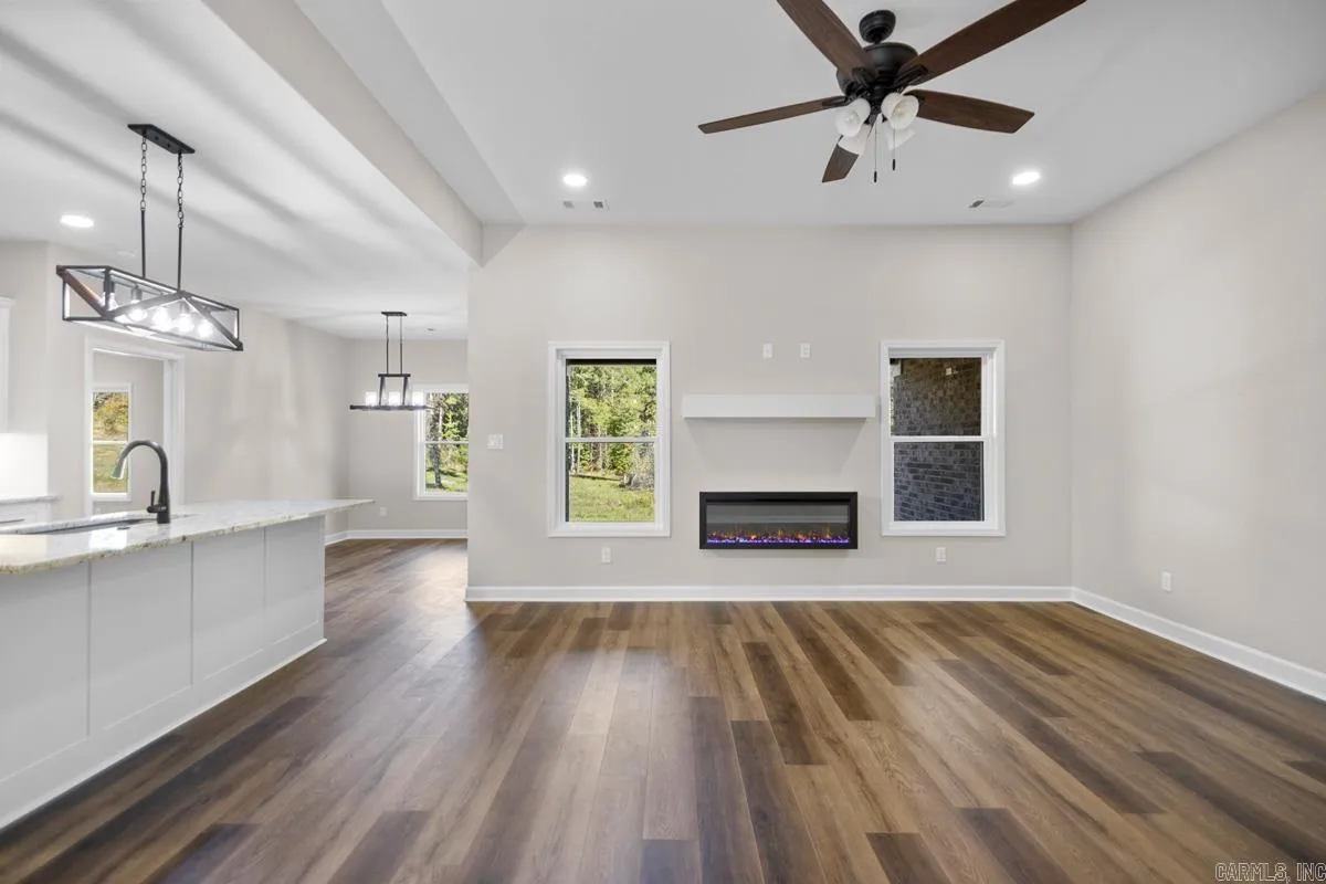 Property at 1008  Duke - Image 13