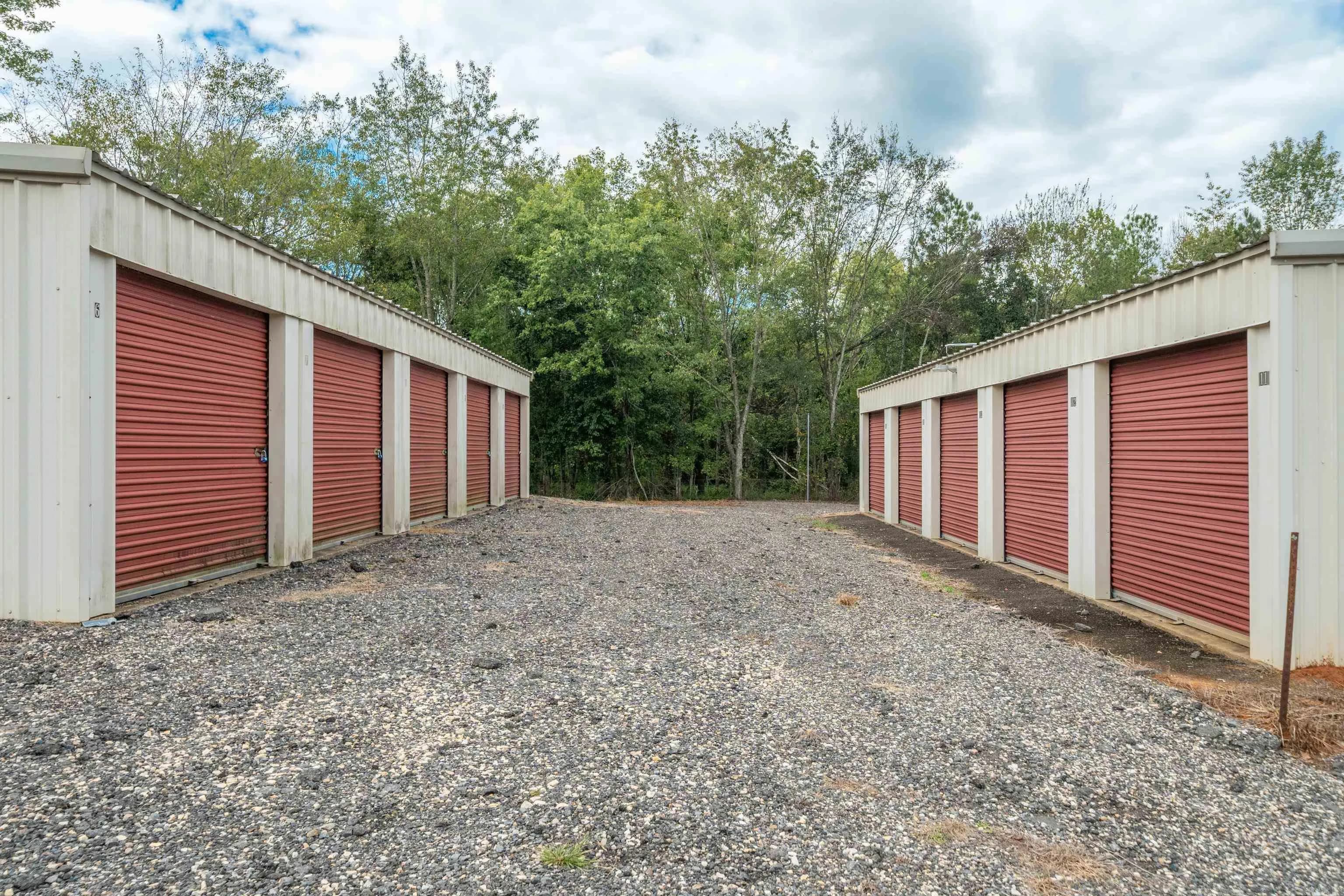 Property at 21565  Hwy 51 - Image 24