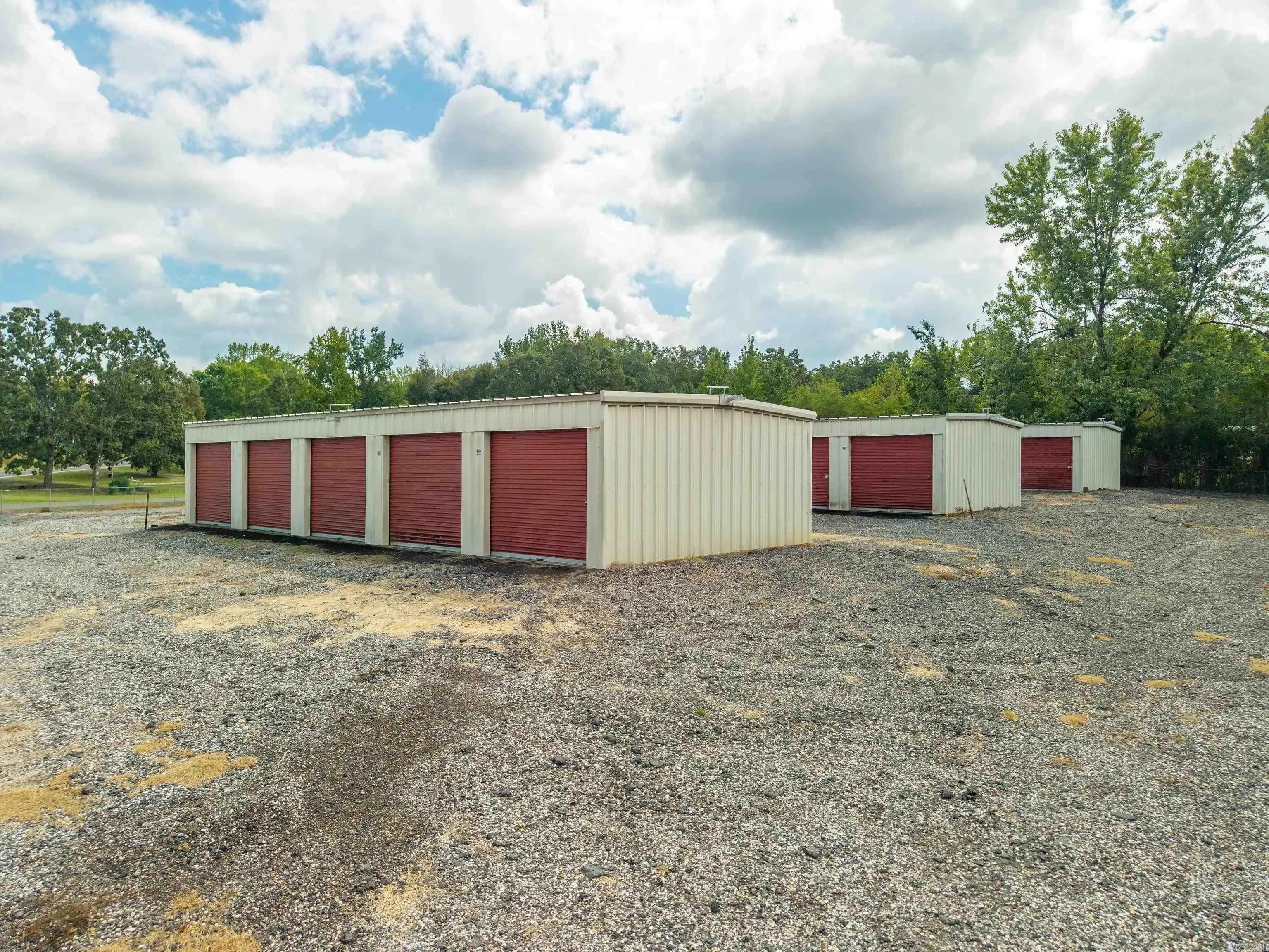 Property at 21565  Hwy 51 - Image 4