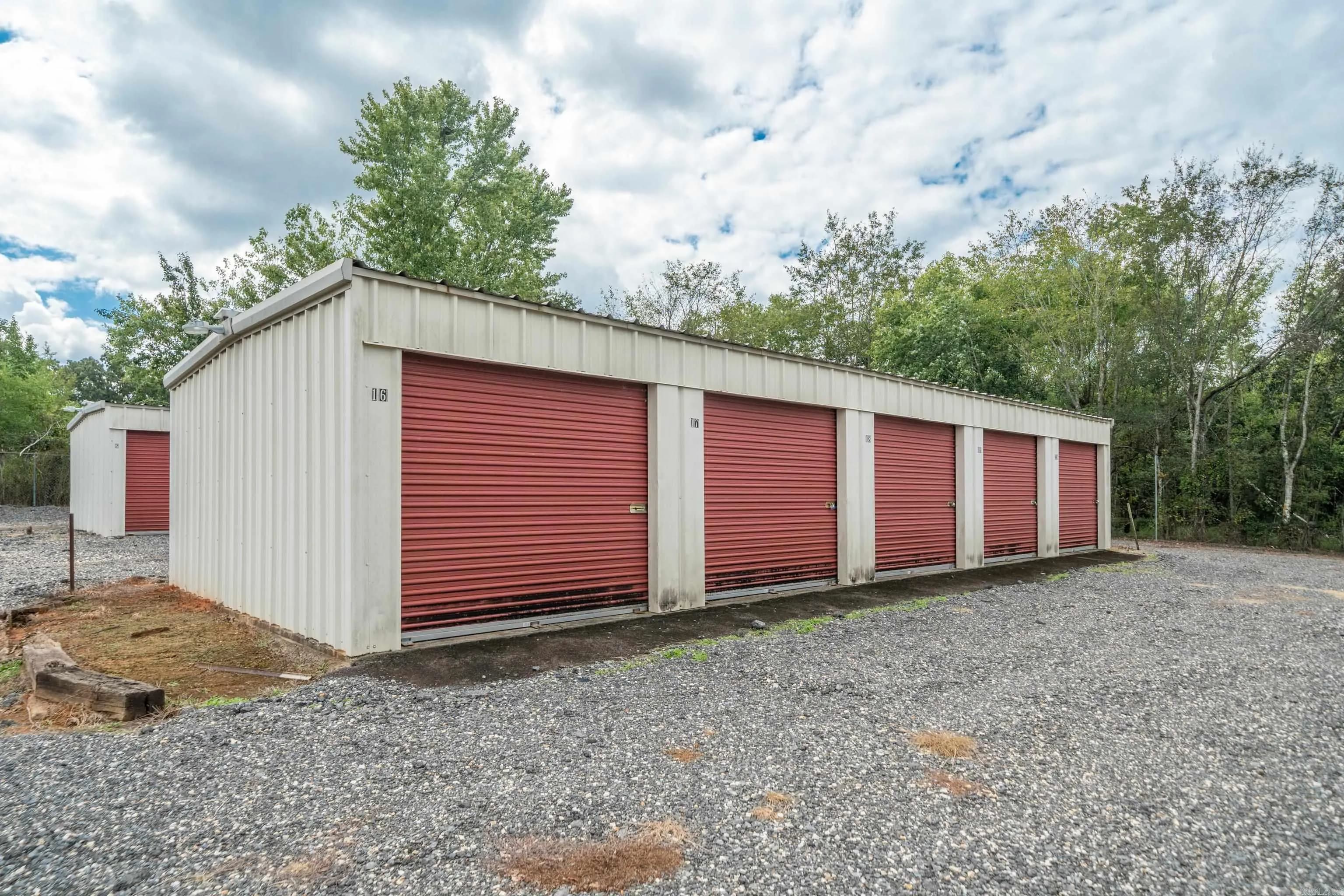 Property at 21565  Hwy 51 - Image 21