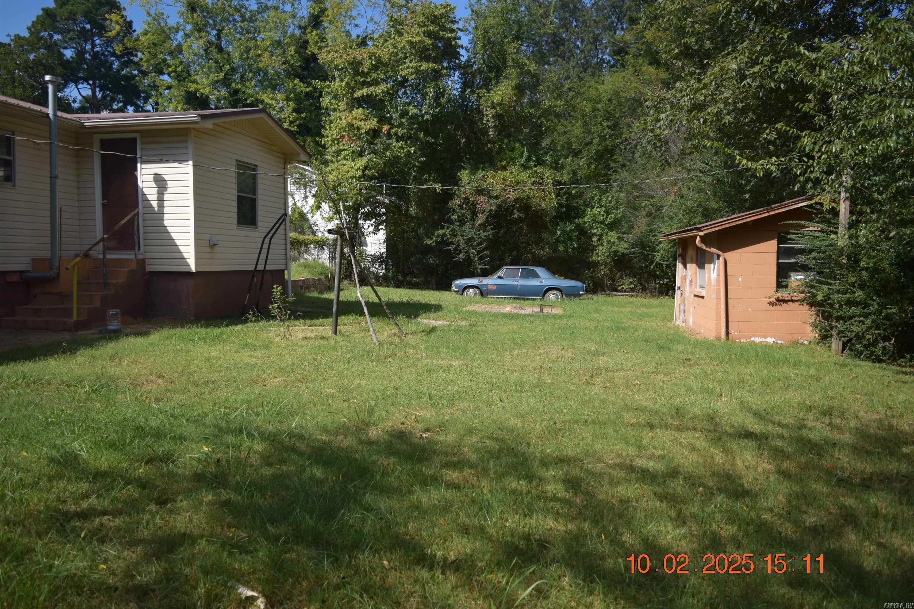 Property at 416  Pringle - Image 4