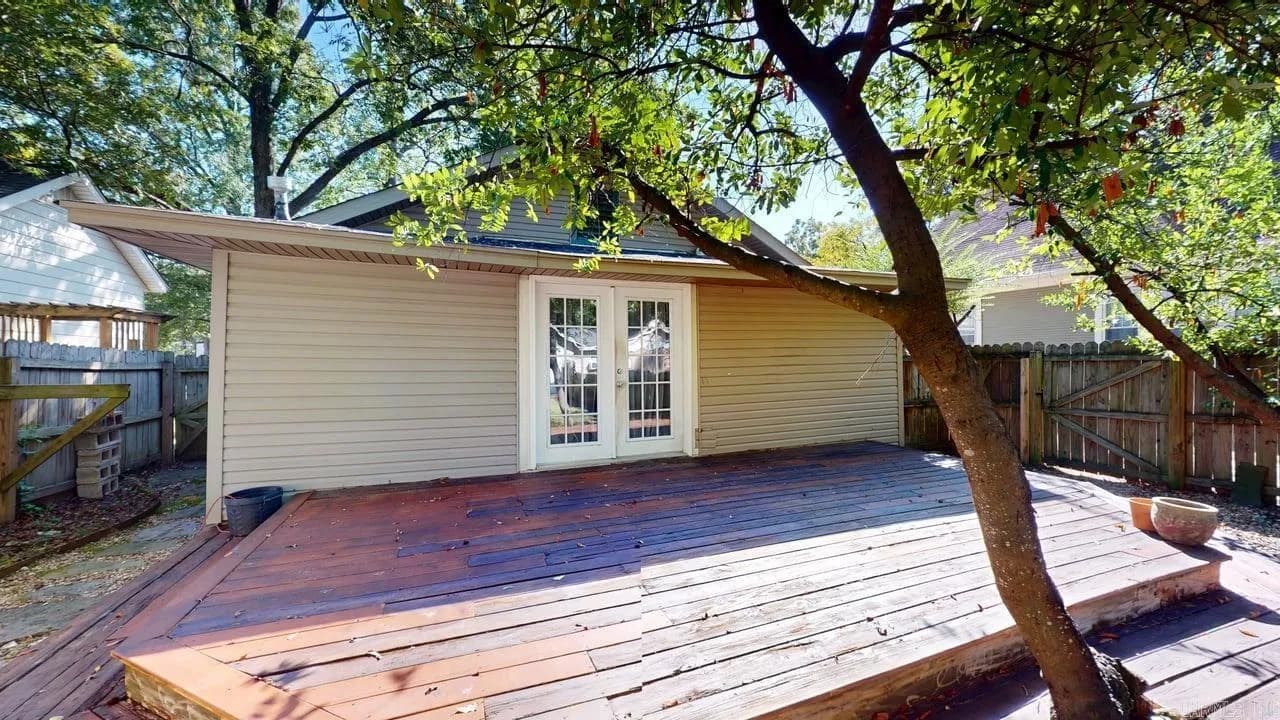 Property at 1209  Clifton - Image 44