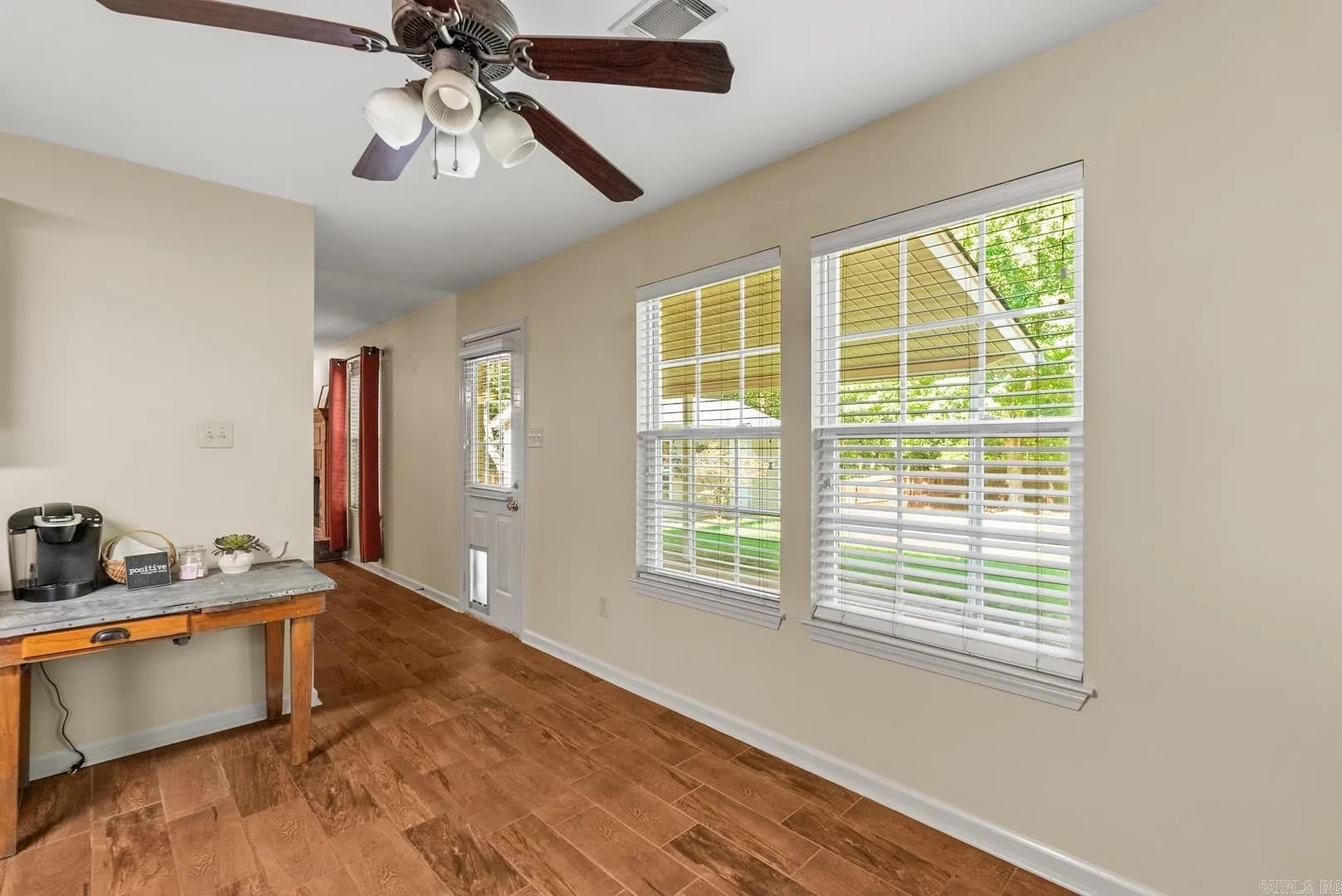 Property at 1023  Red oak - Image 18