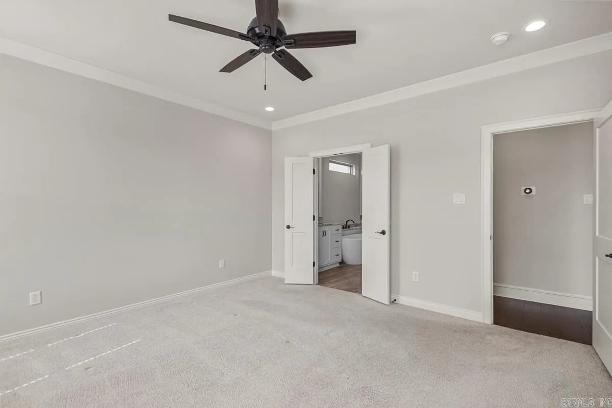 Property at 9717  Oak forest - Image 32