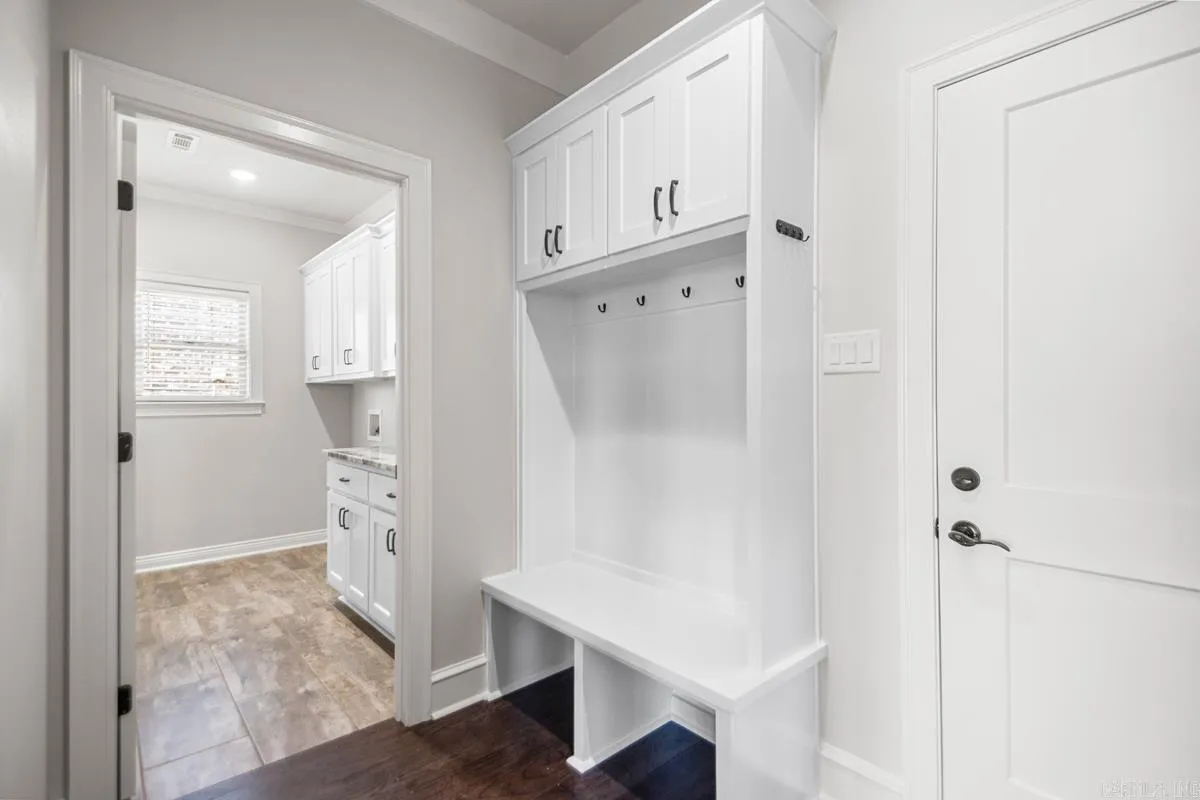 Property at 9717  Oak forest - Image 21