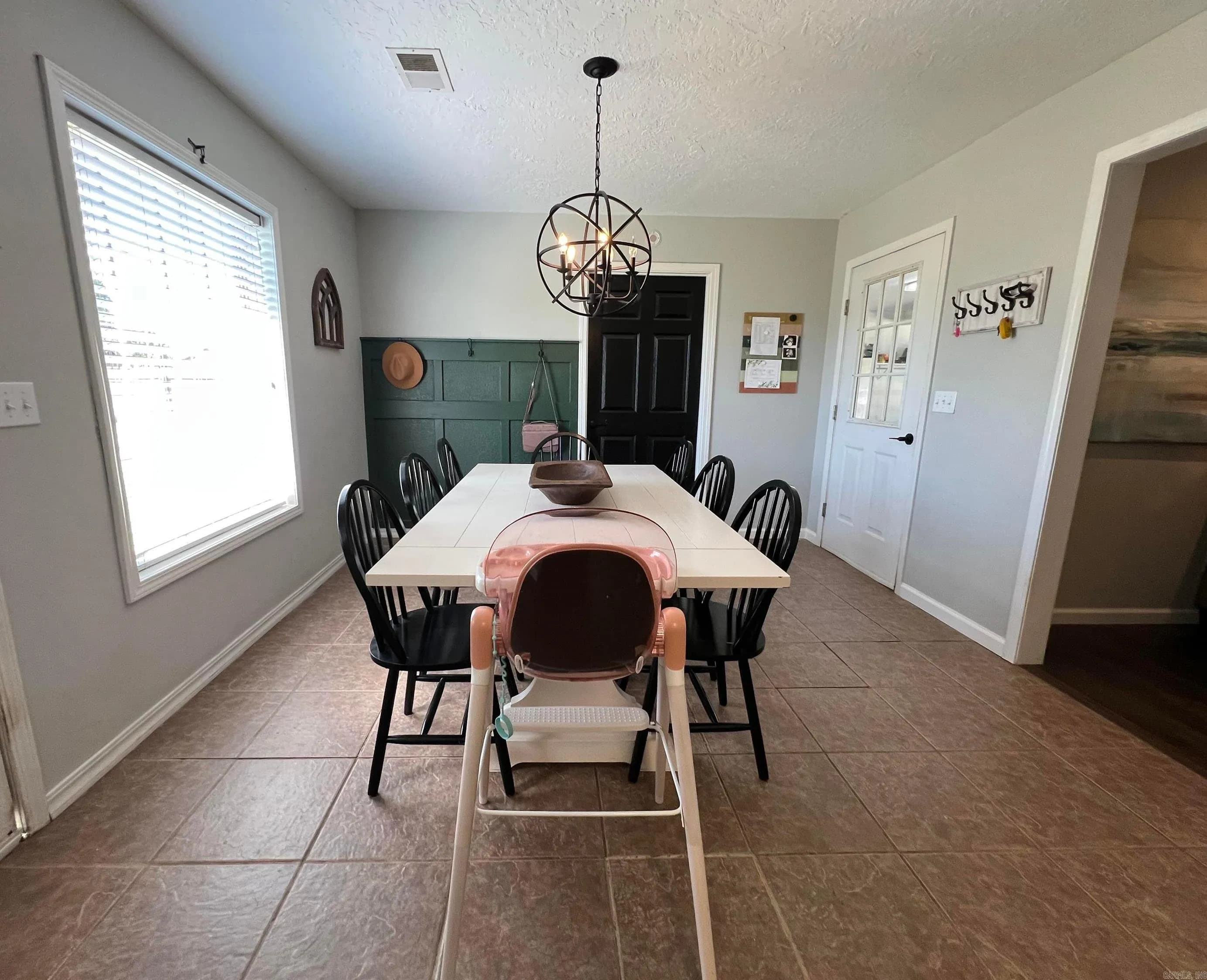 Property at 1783  Hart - Image 8