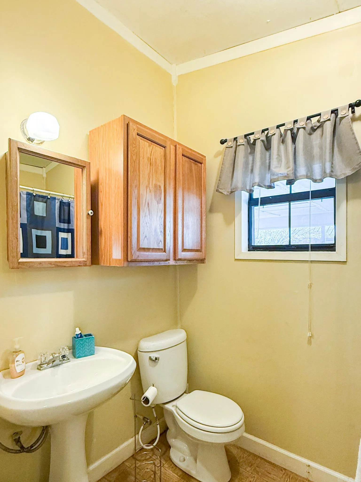 Property at 121  Donald choate - Image 31
