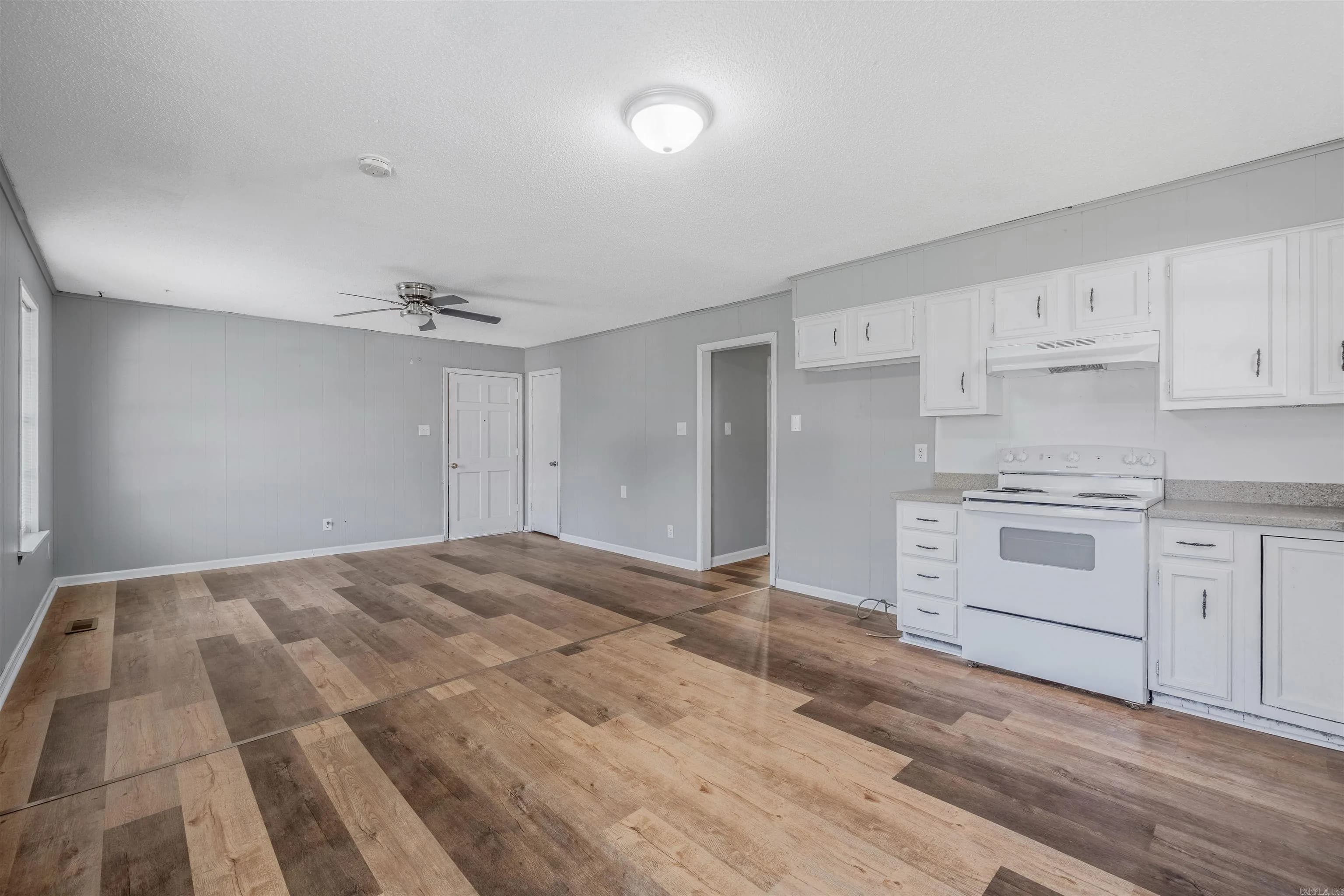 Property at 615 & 617  Brierly dr - Image 10