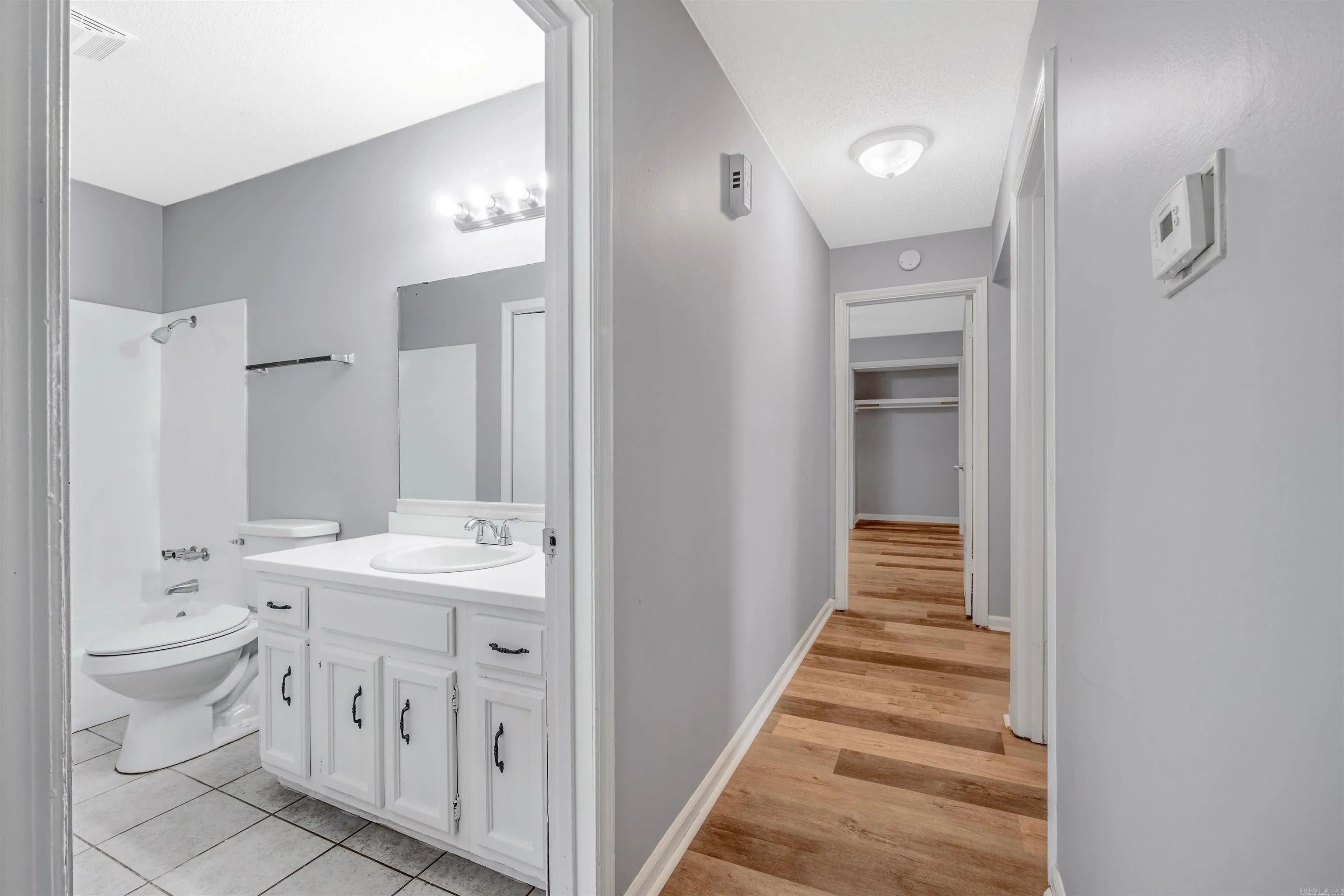Property at 615 & 617  Brierly dr - Image 11