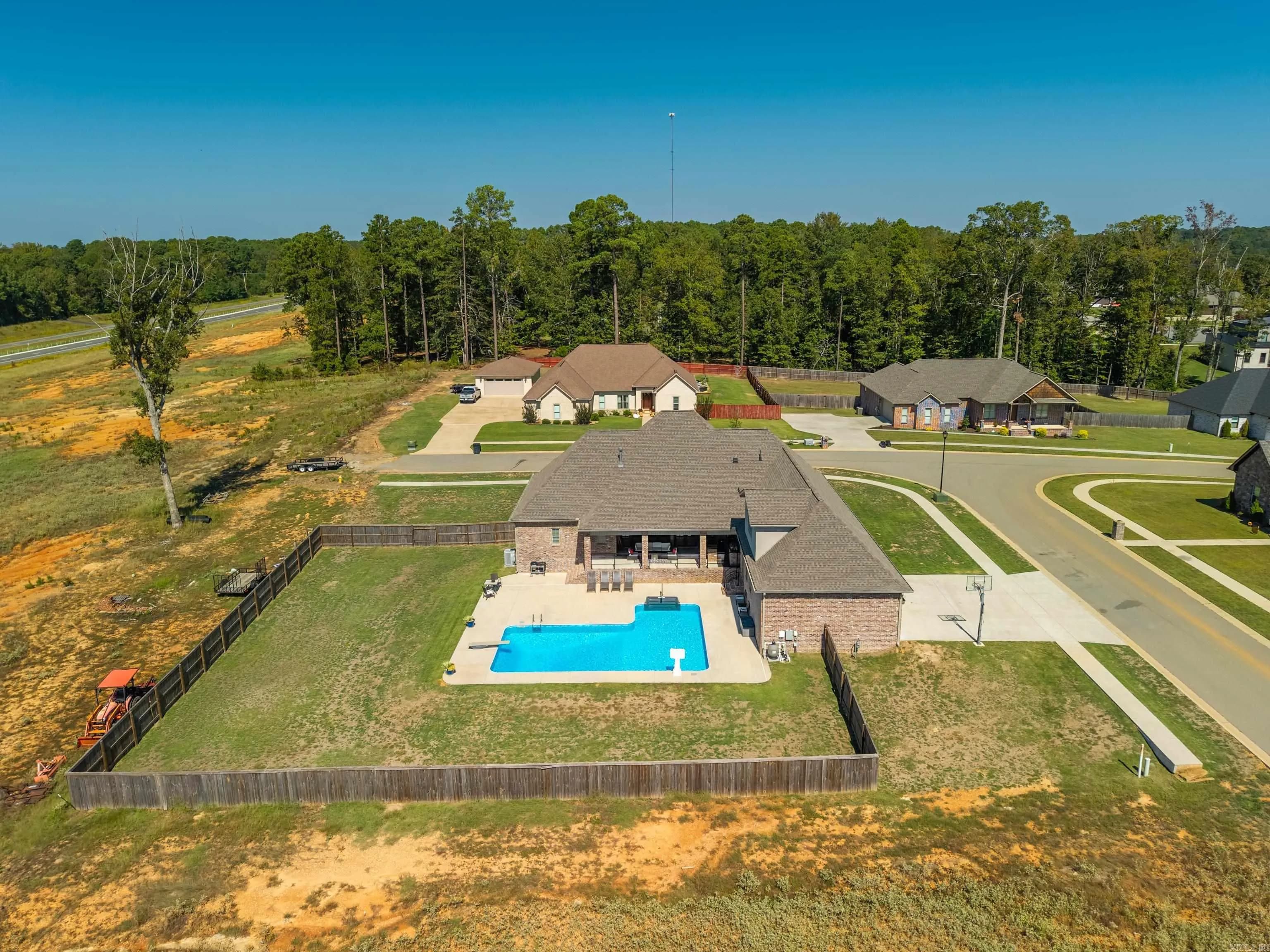Property at 438  Oak tree ridge s - Image 6