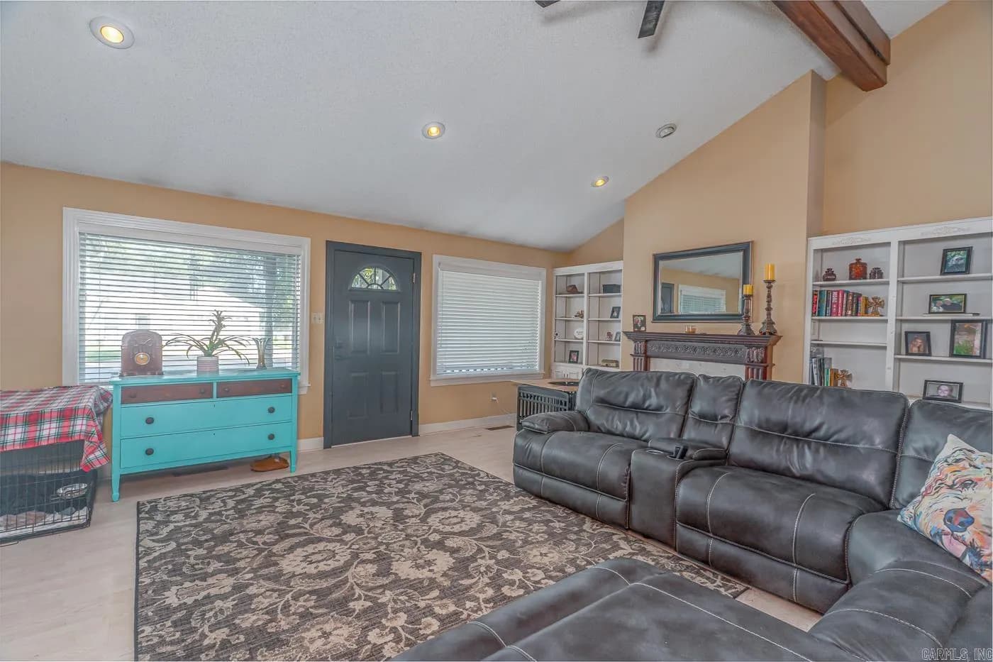 Property at 503  Jefferson - Image 9