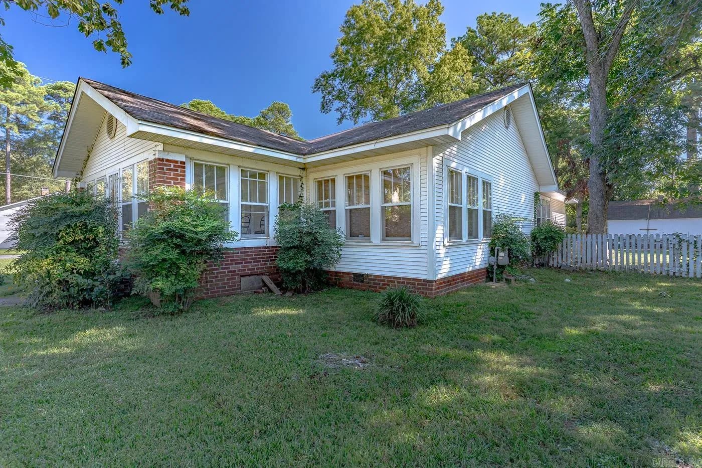 Property at 503  Jefferson - Image 31