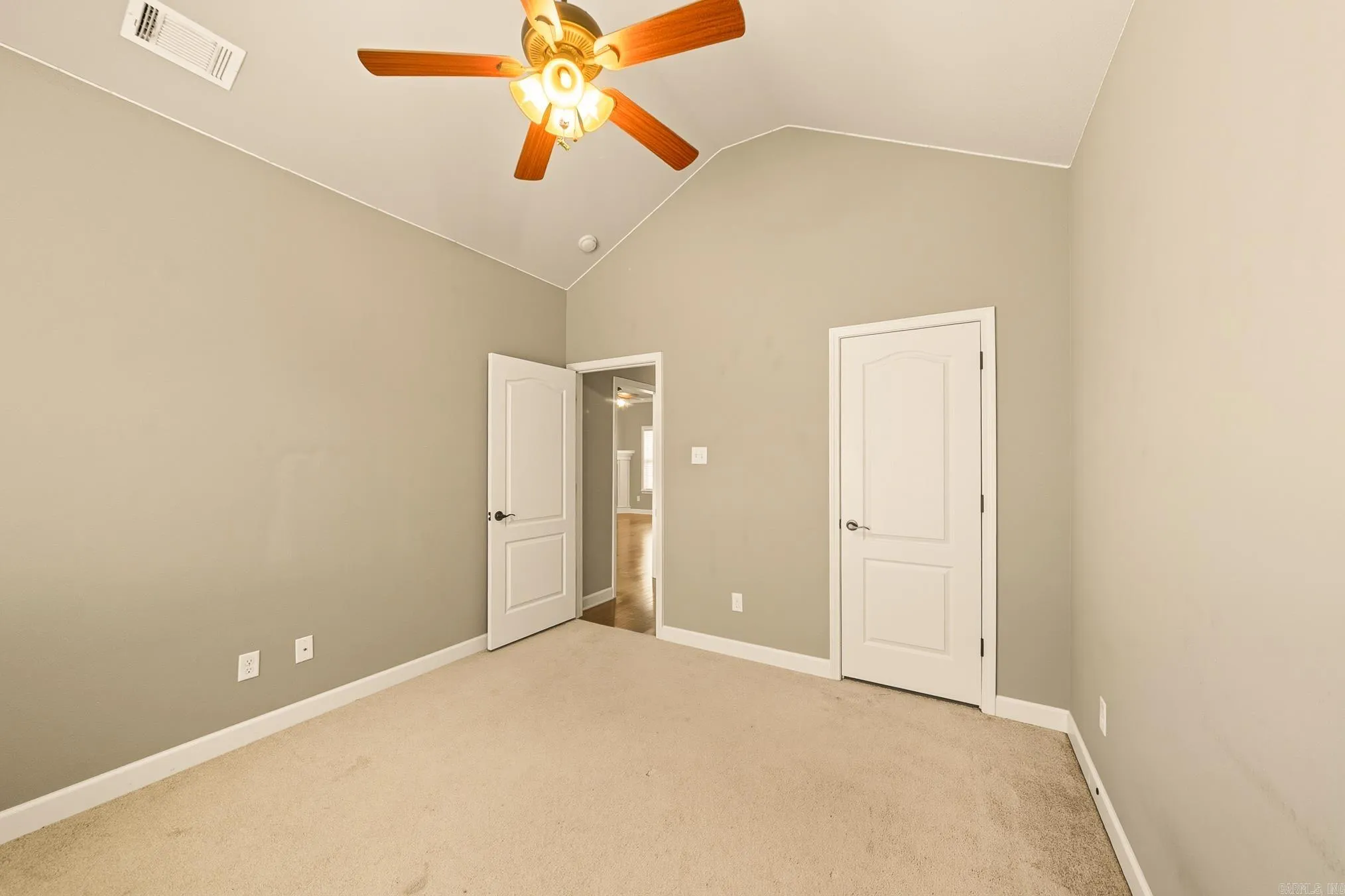 Property at 39  Bryson - Image 37