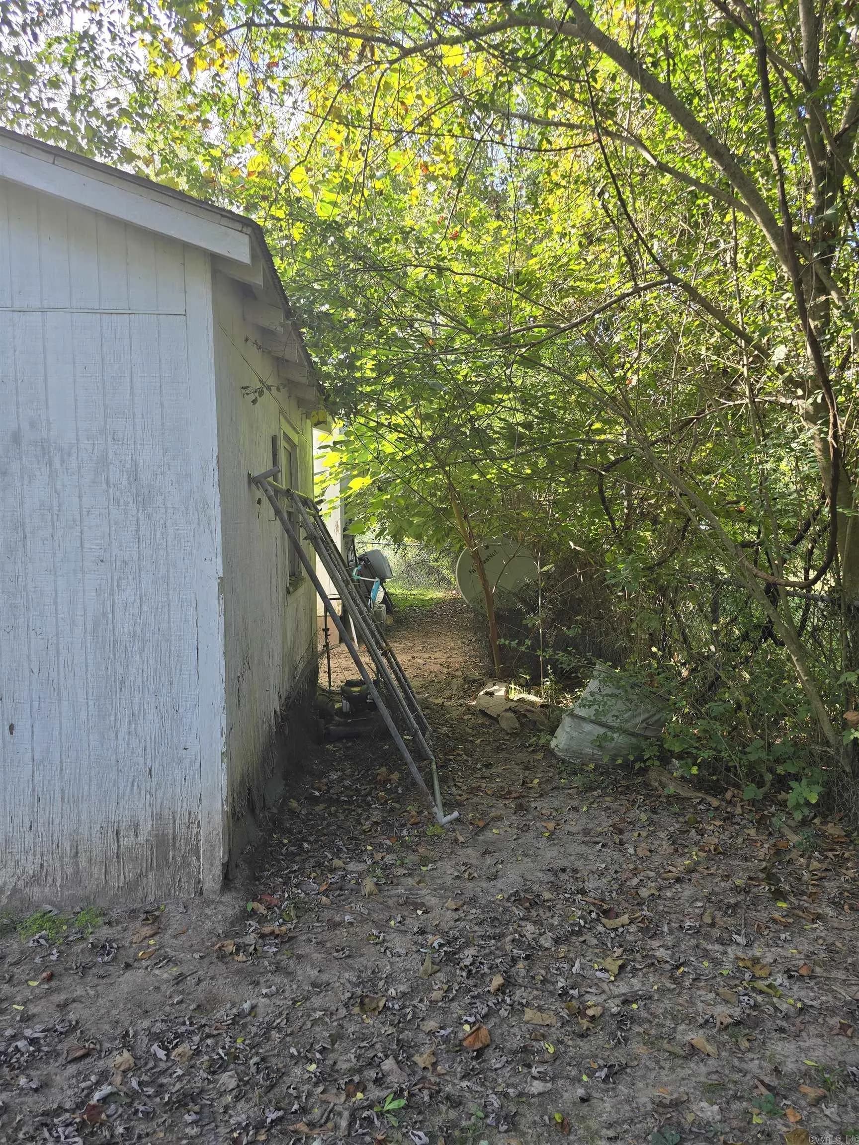 Property at 130 W Johnson - Image 36