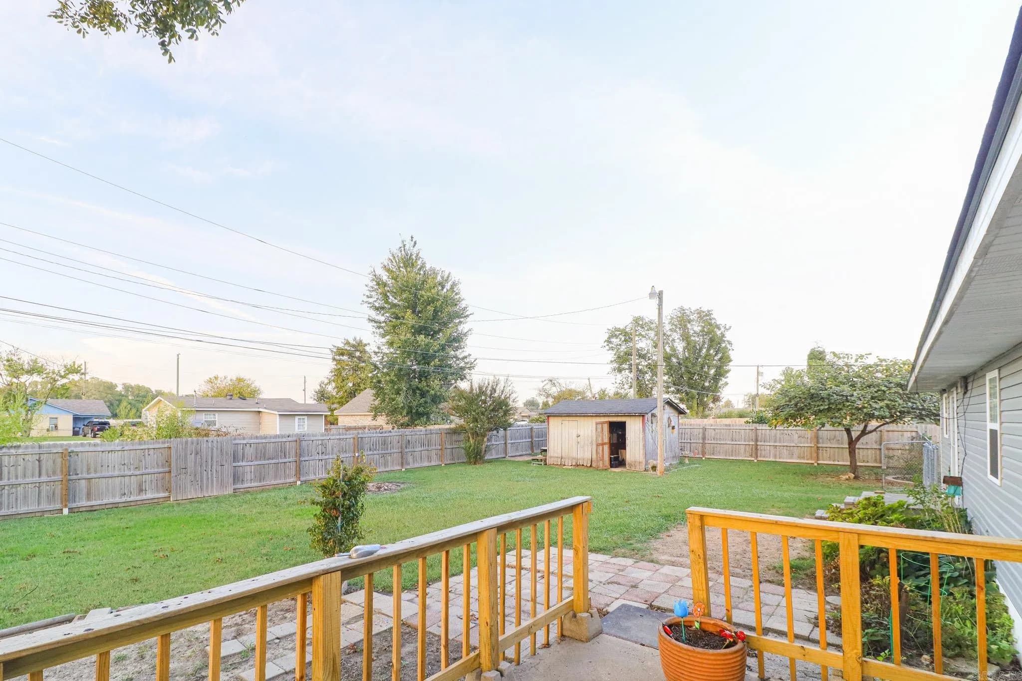 Property at 425 E Speedway - Image 9