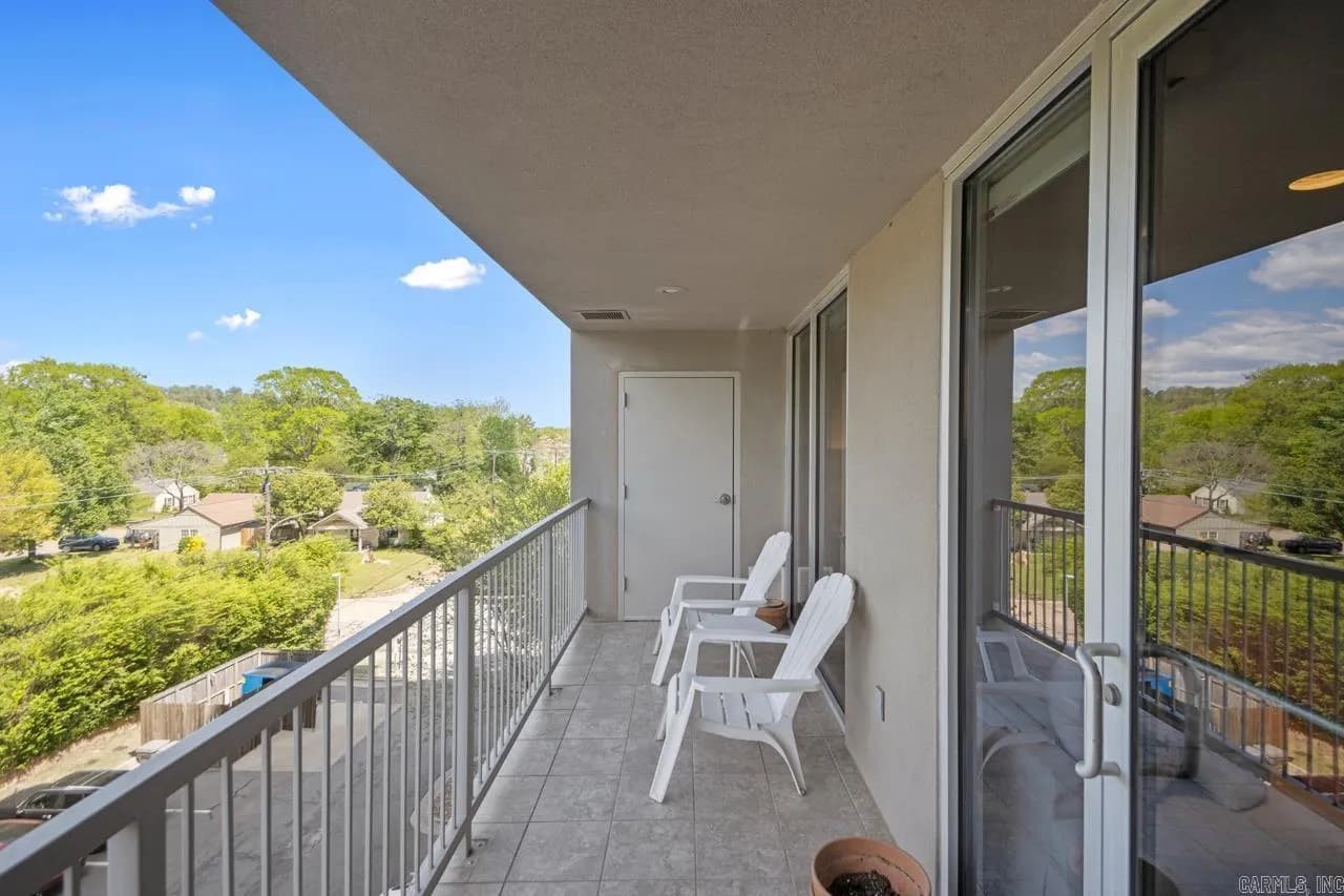 Property at 3700  Cantrell, 406 - Image 29