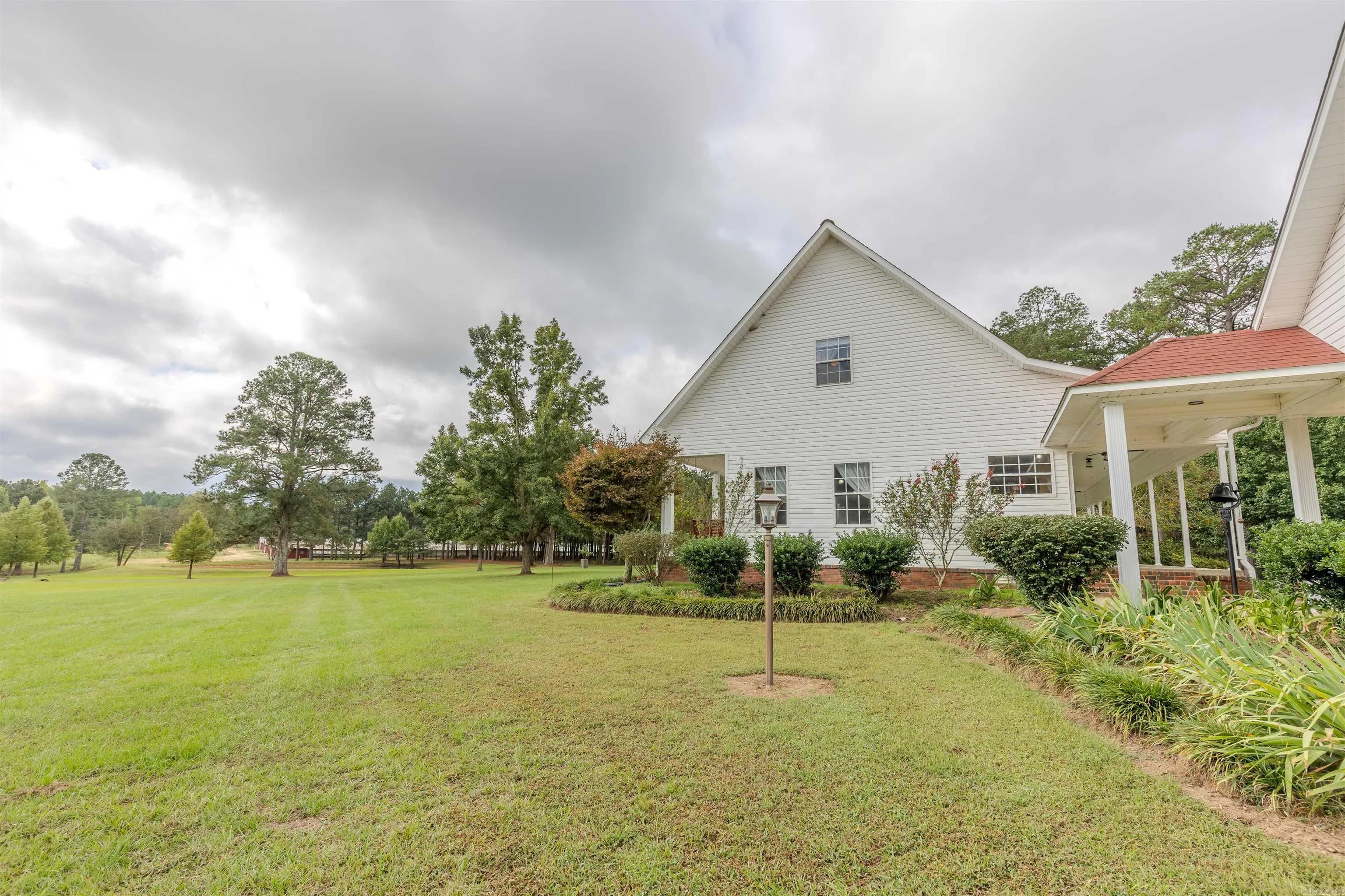 Property at 184 N Bradley 14 - Image 9