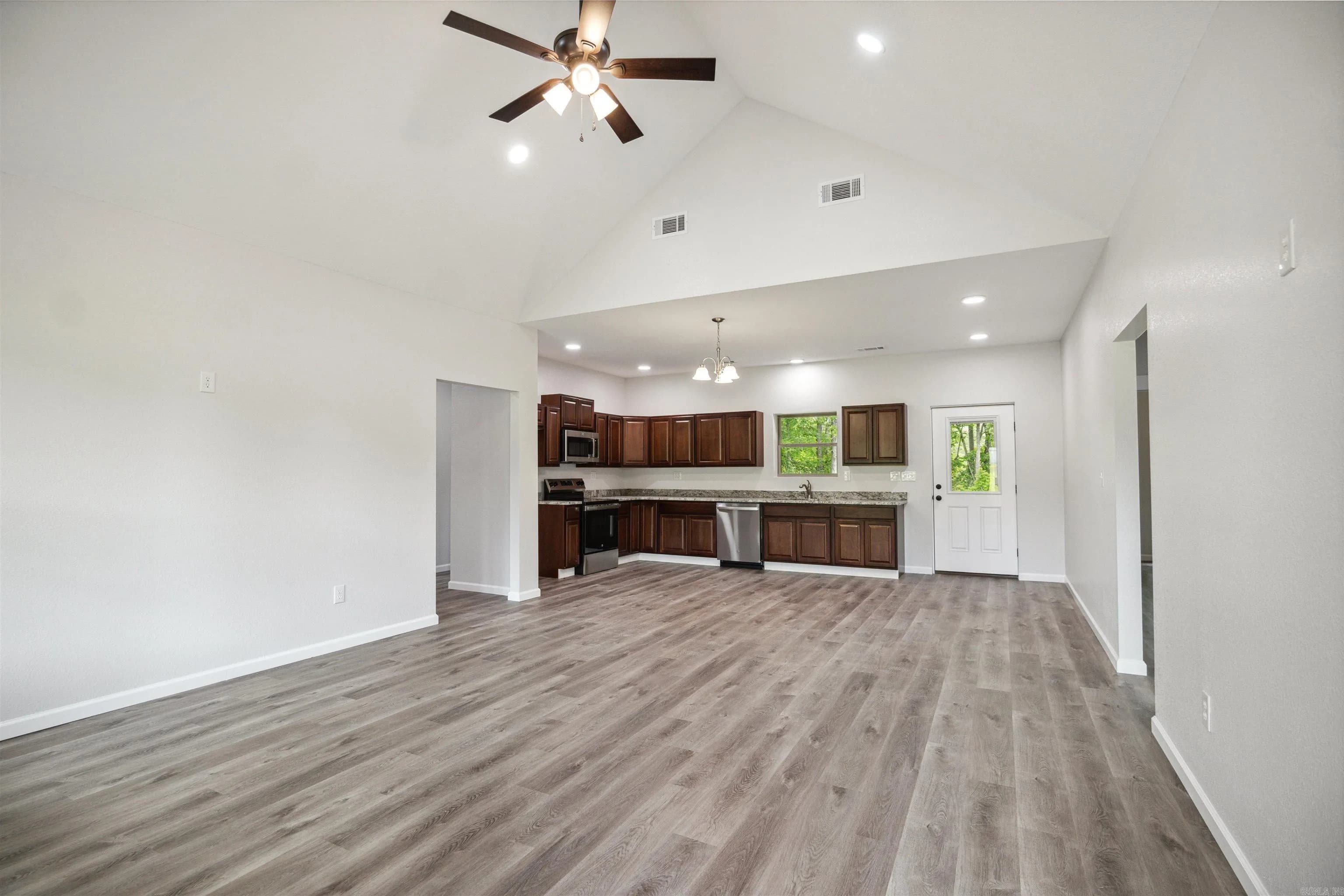 Property at 110  County road 7922 - Image 3