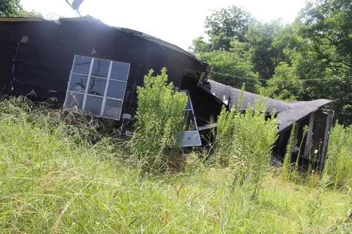 Property at 140  Morphis - Image 14