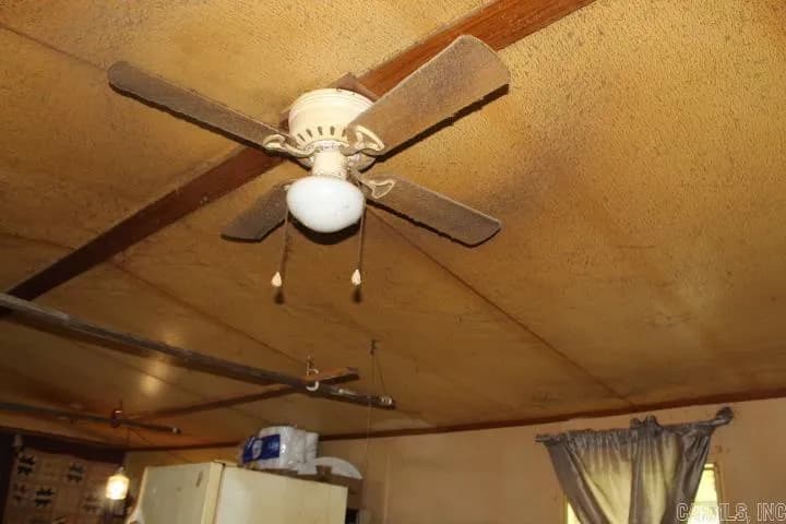 Property at 140  Morphis - Image 20