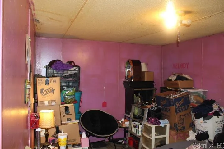 Property at 140  Morphis - Image 32