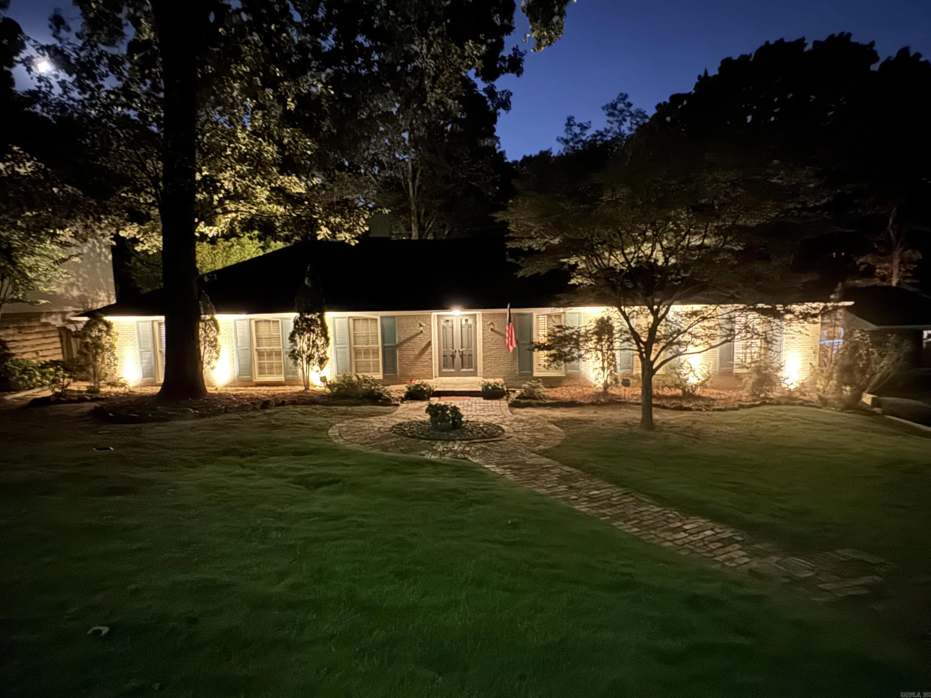 Property at 10  Broadview - Image 50