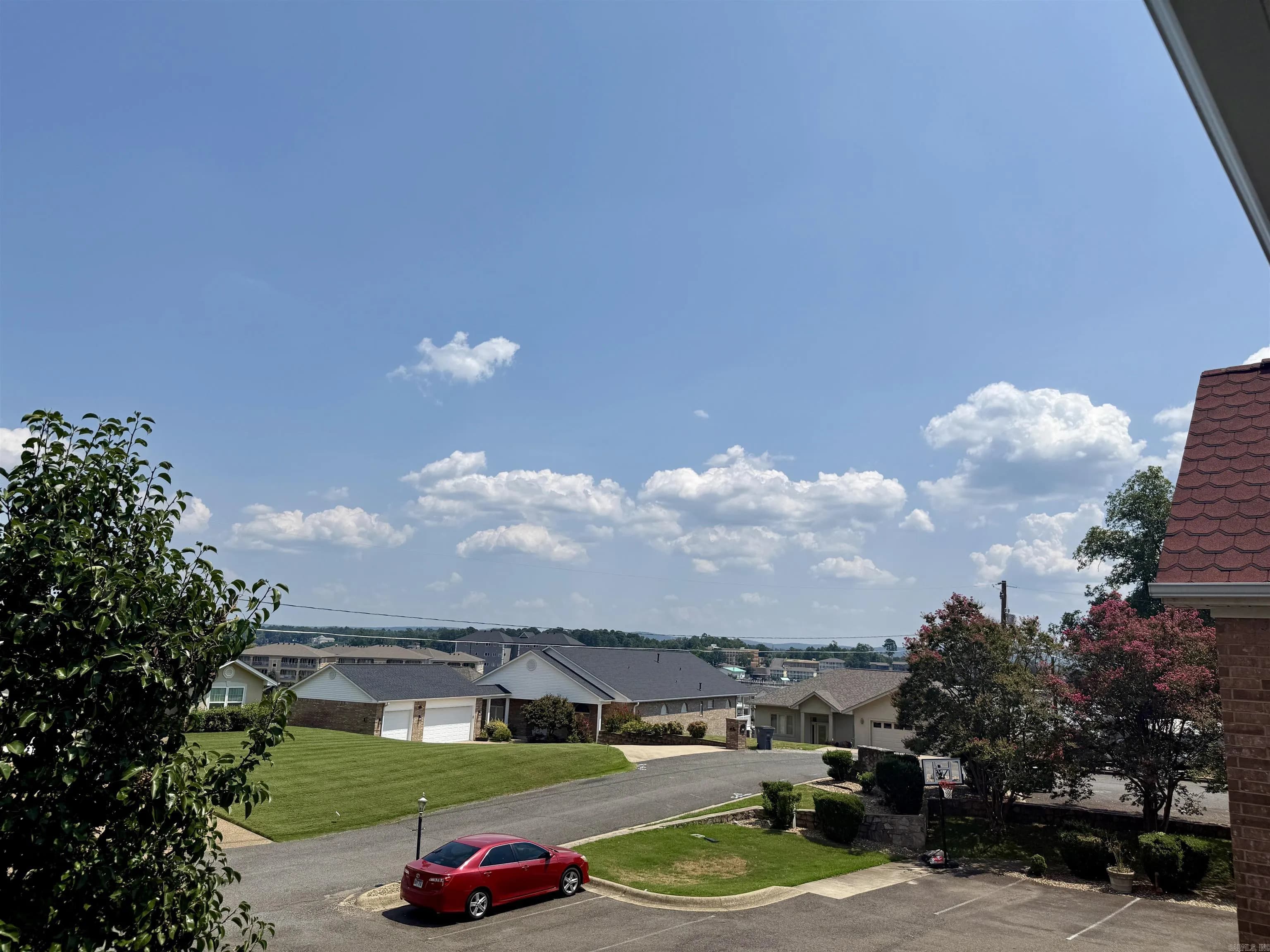 Property at 118  Pretti - Image 17