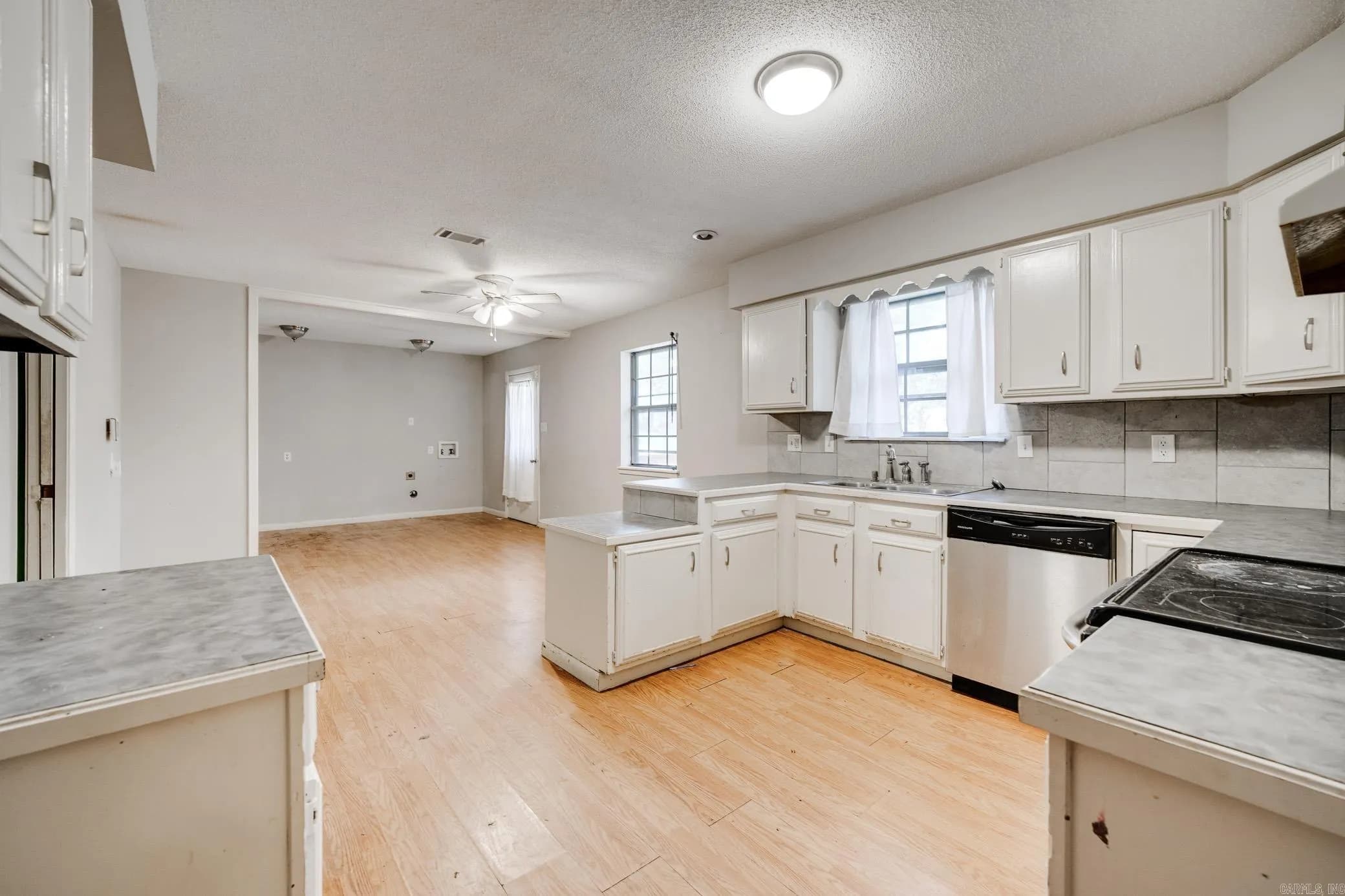 Property at 6312  Rolling hills dr - Image 6