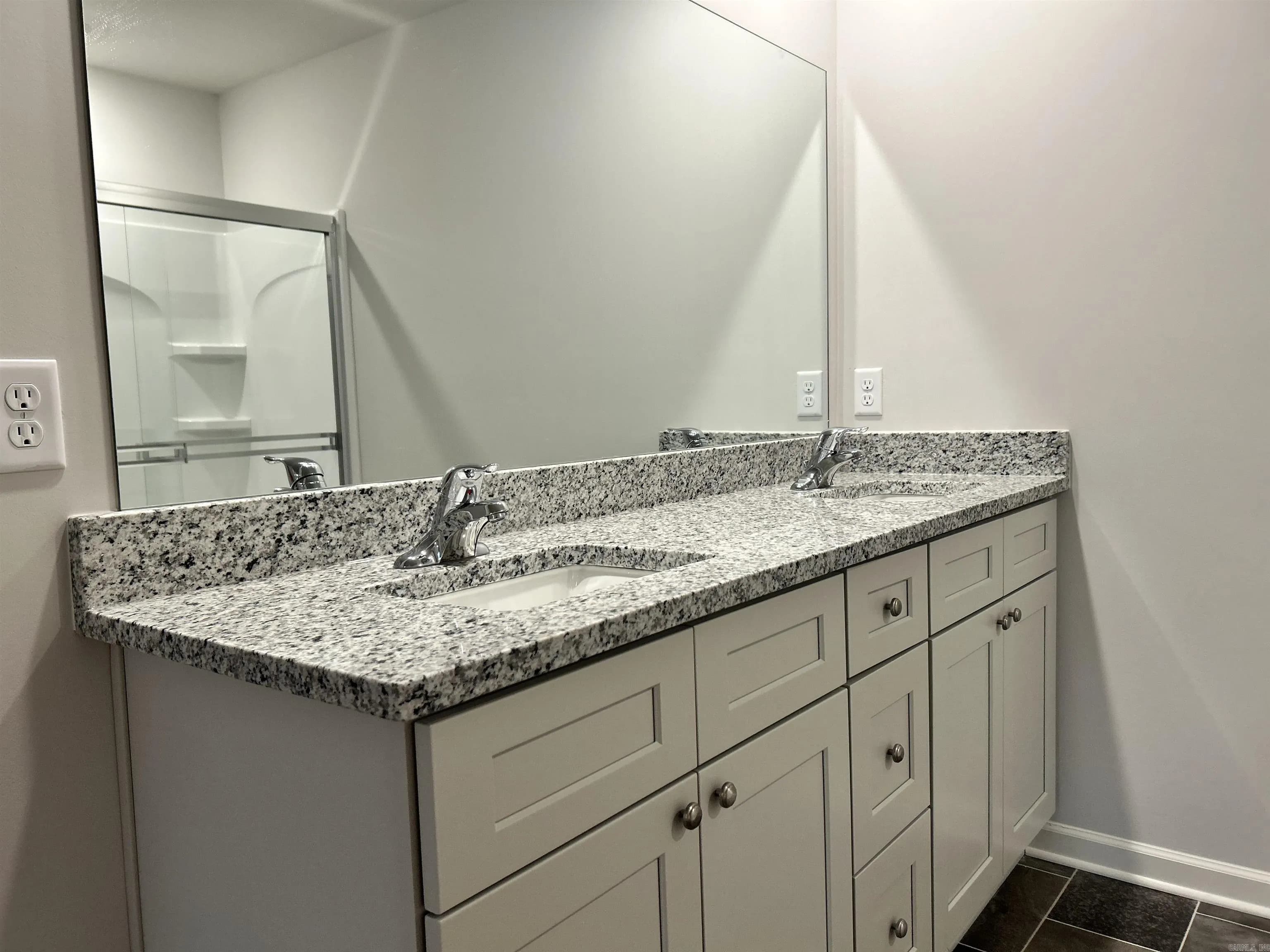 Property at 3507  Sweet gum - Image 12