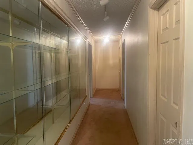 Property at 1104 N Main - Image 10