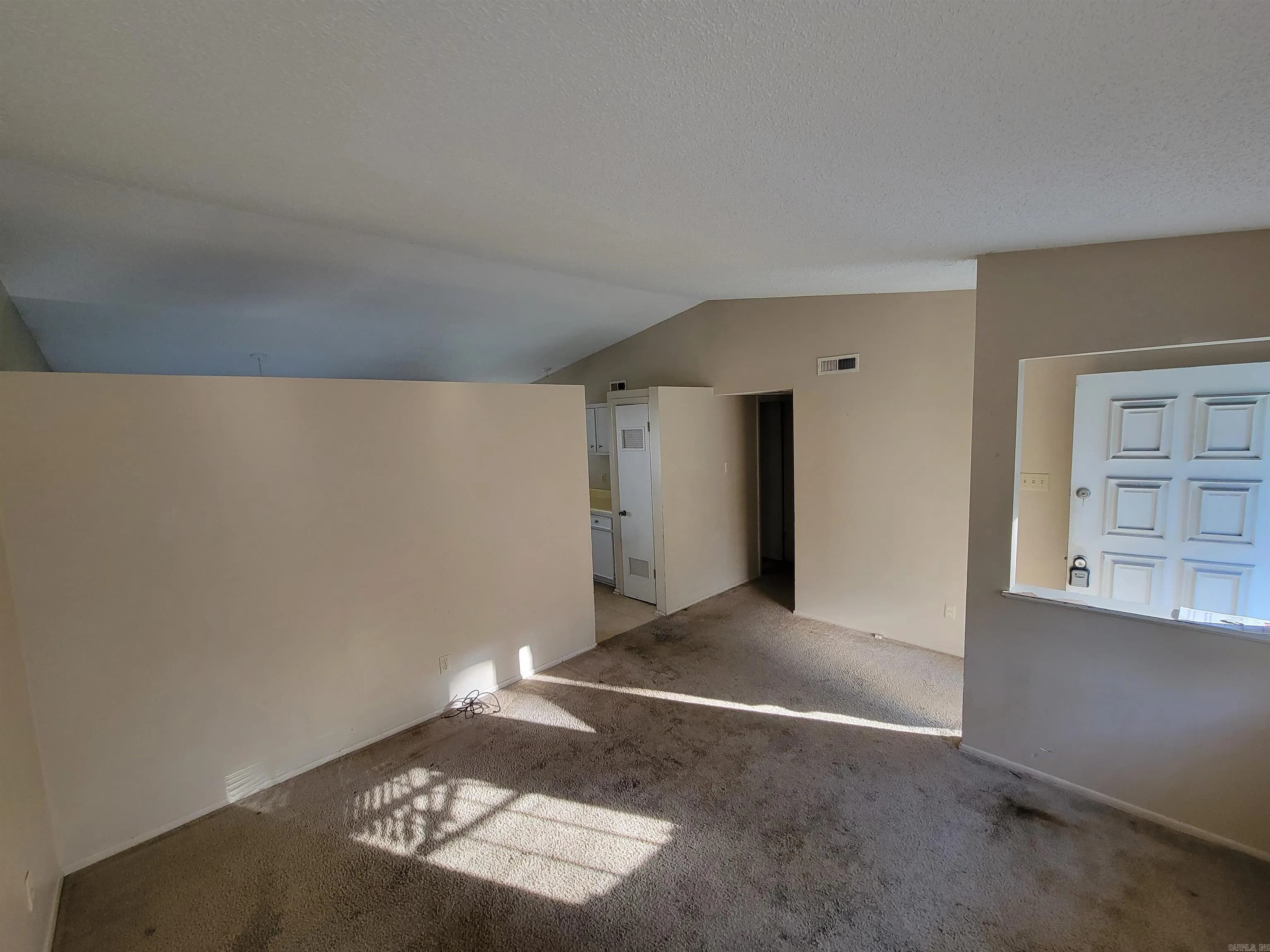 Property at 1404  Southeastern - Image 11