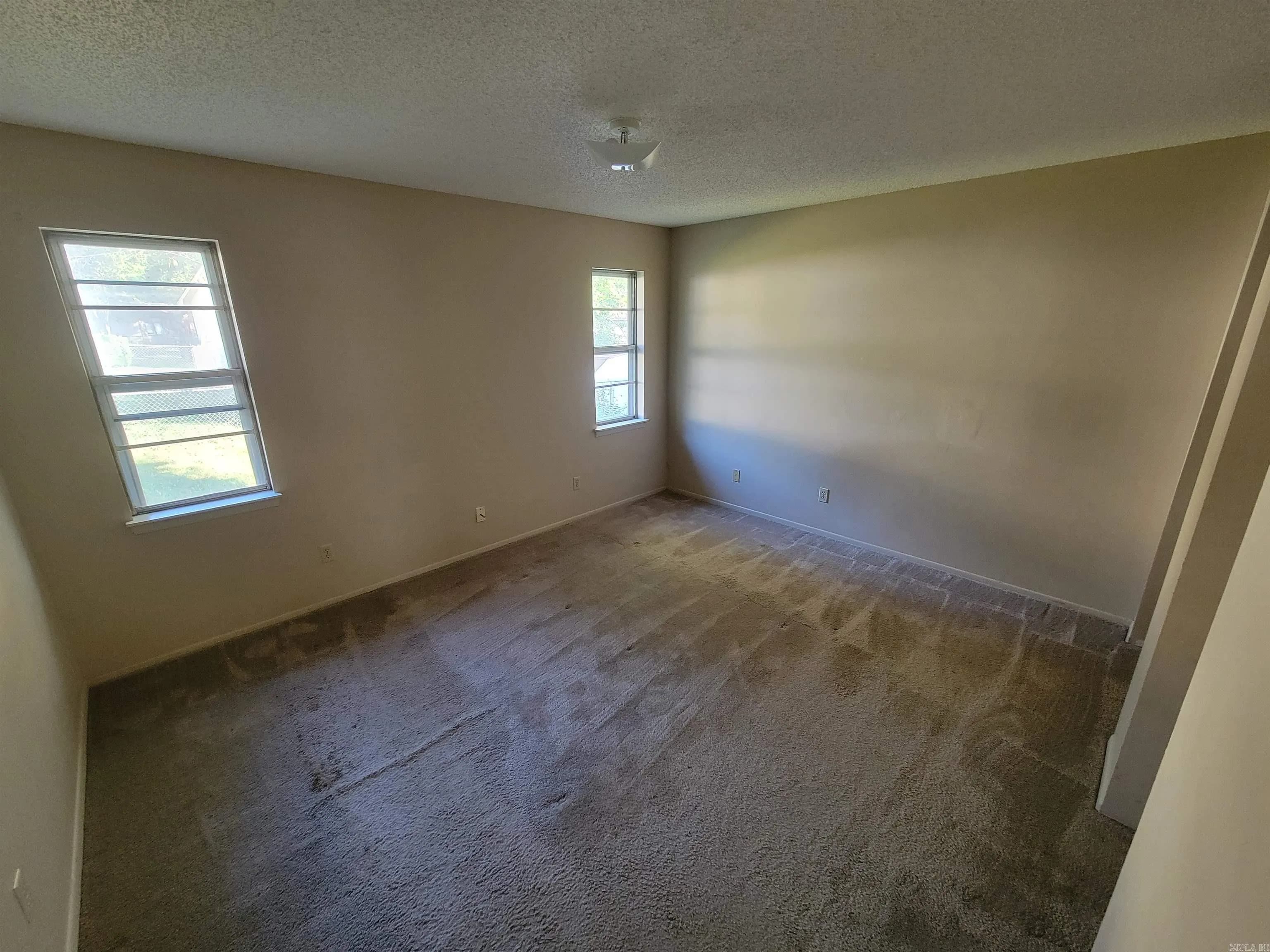 Property at 1404  Southeastern - Image 19