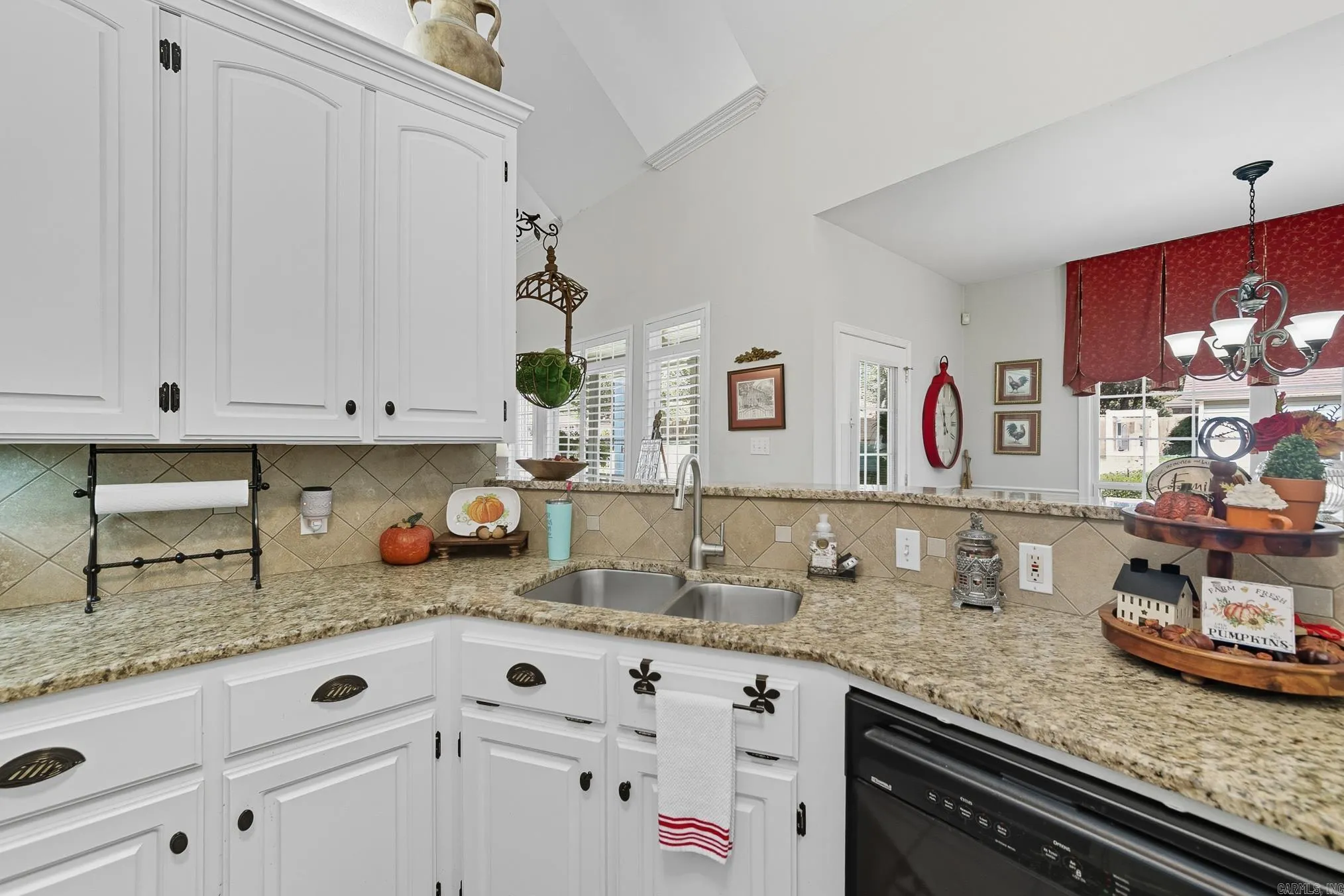 Property at 70  Morgan - Image 21