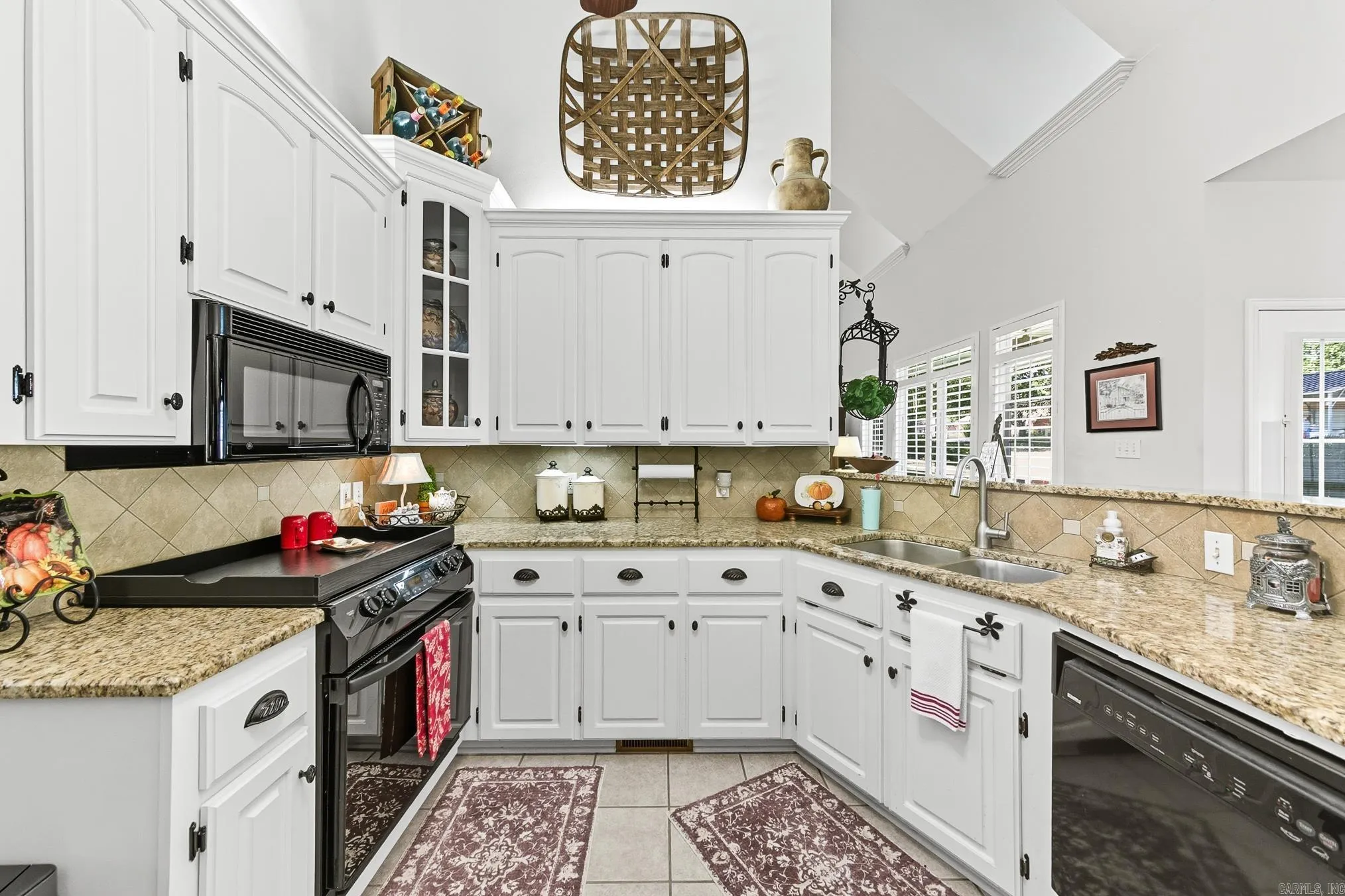Property at 70  Morgan - Image 19