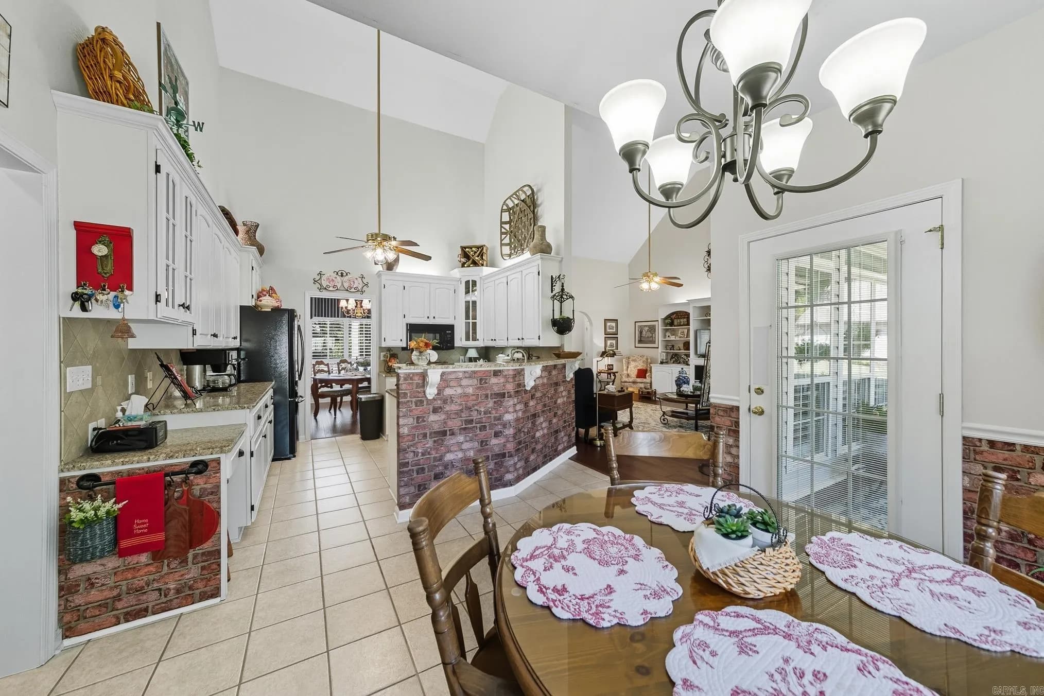 Property at 70  Morgan - Image 15