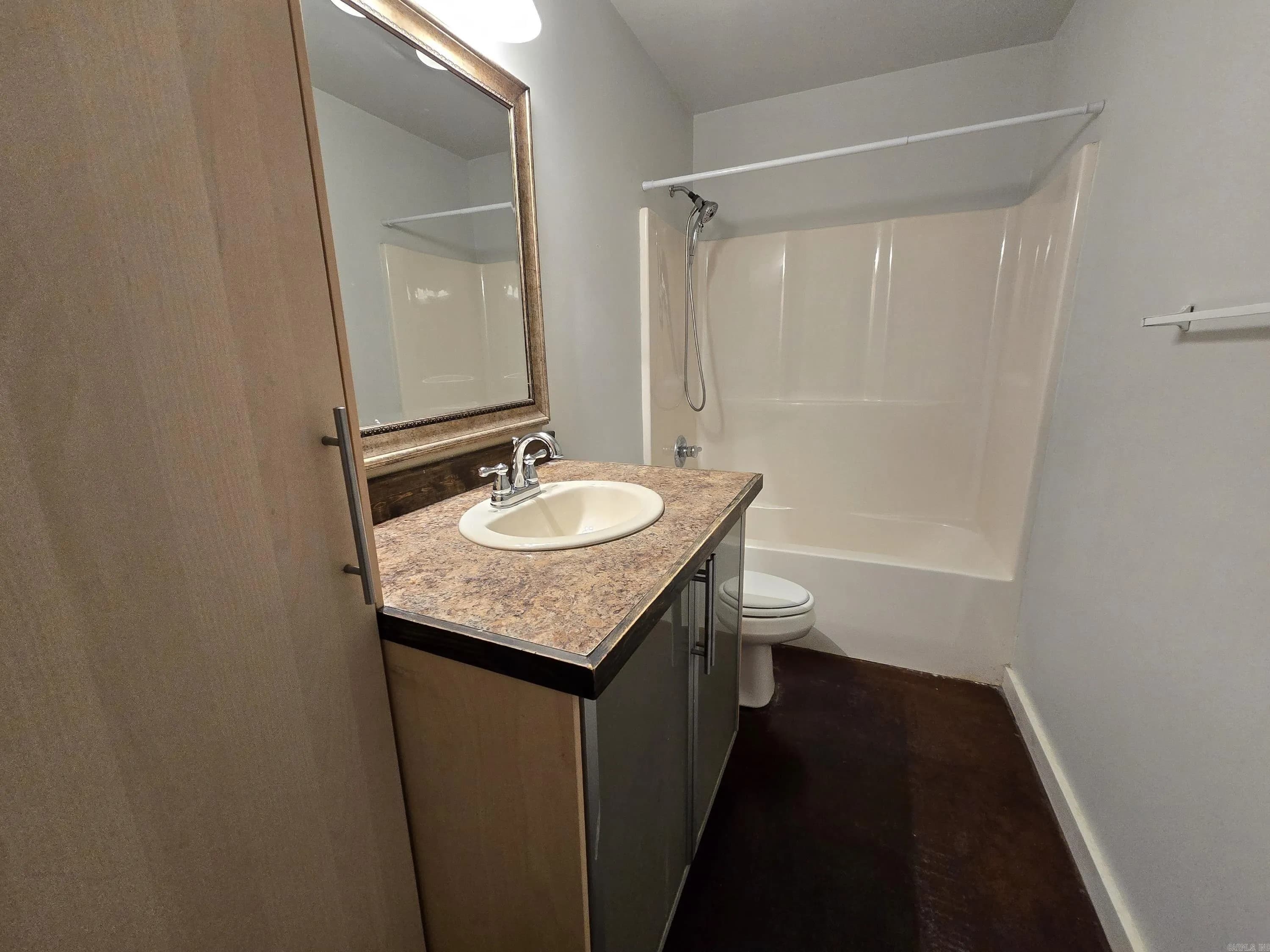 Property at 110 SE 2nd unit 2, 2 - Image 8