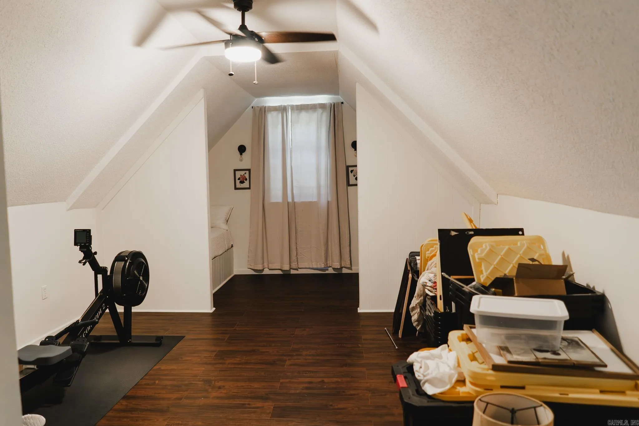 Property at 524 S Gabbert - Image 40