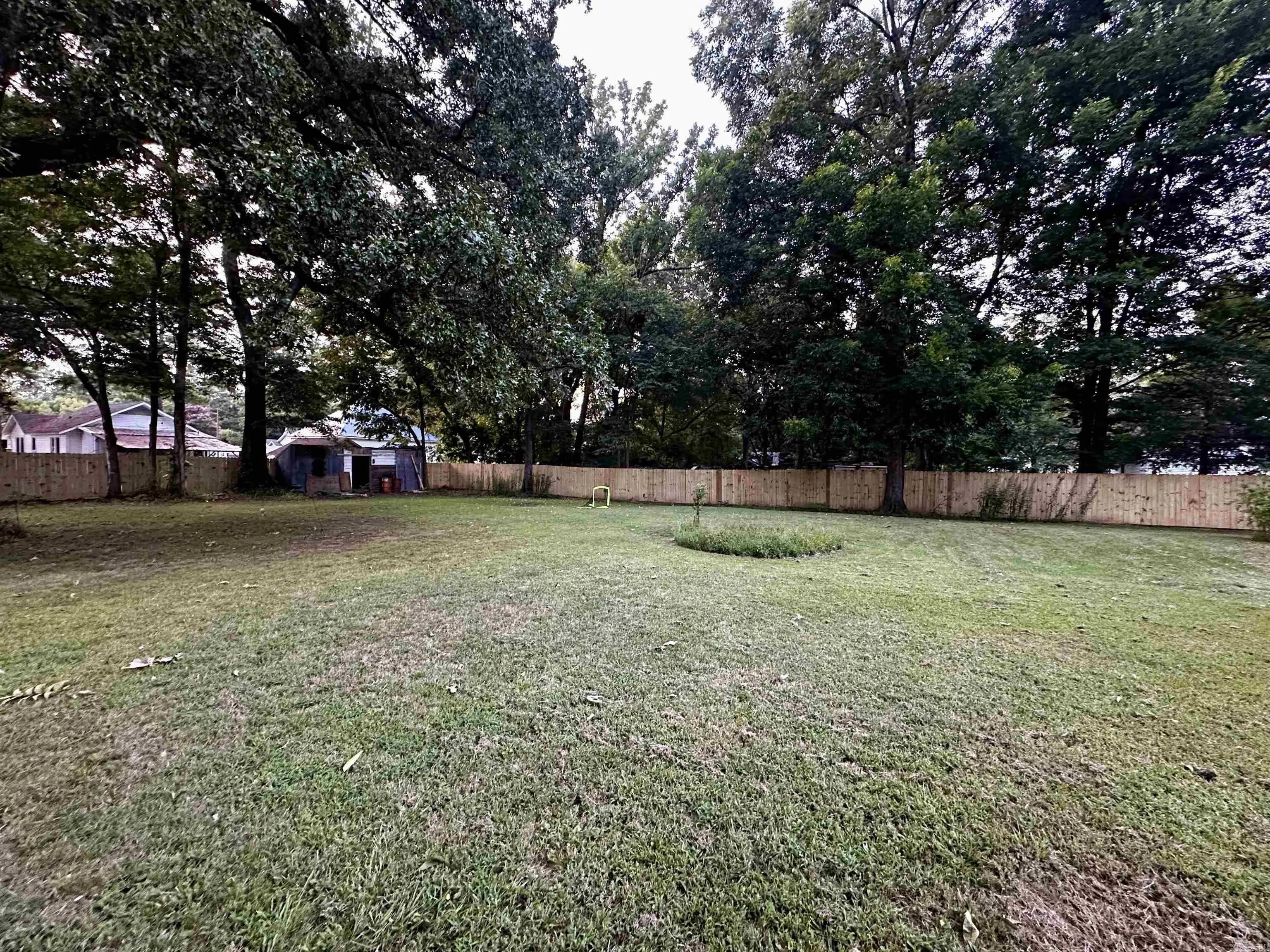 Property at 524 S Gabbert - Image 5