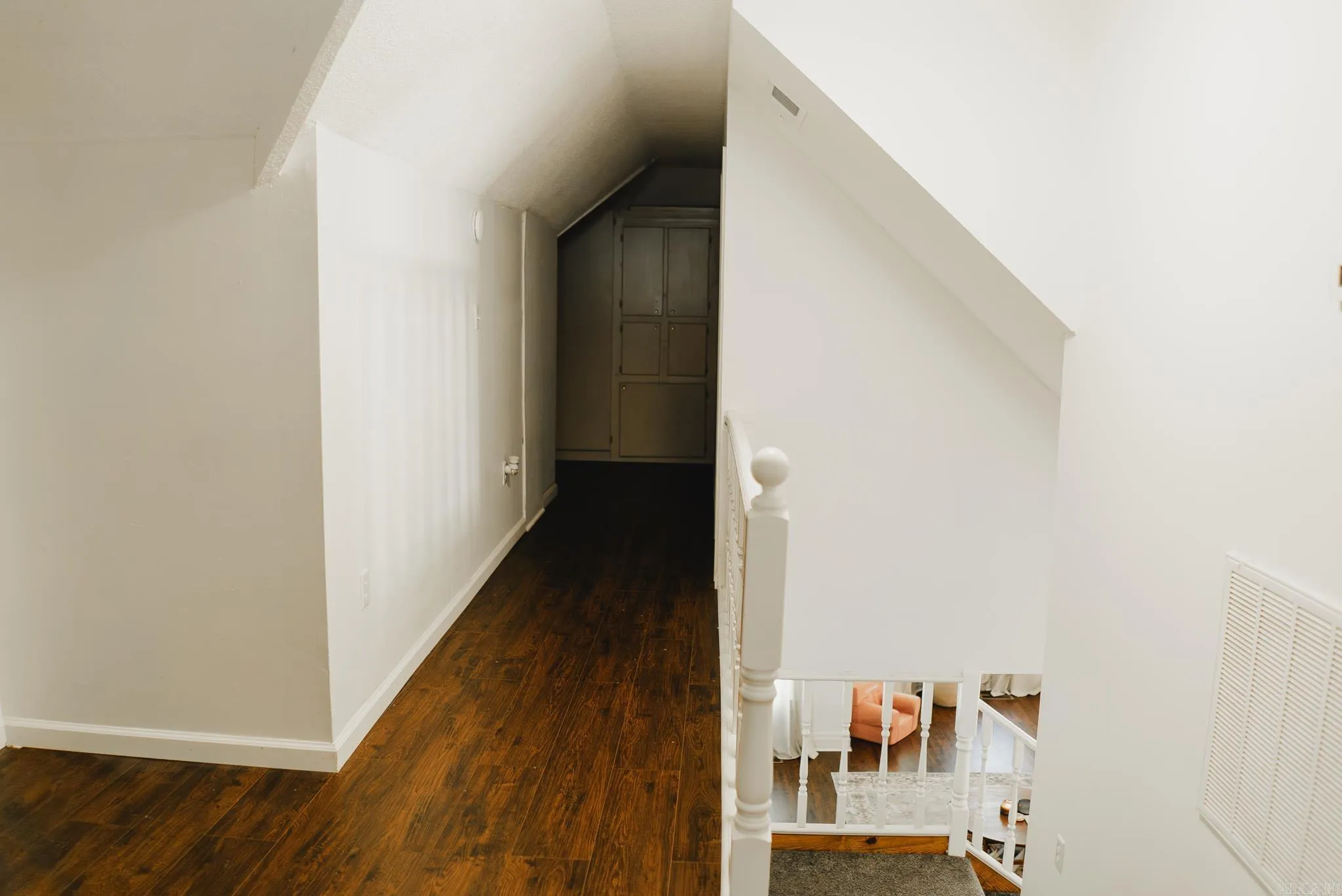 Property at 524 S Gabbert - Image 39