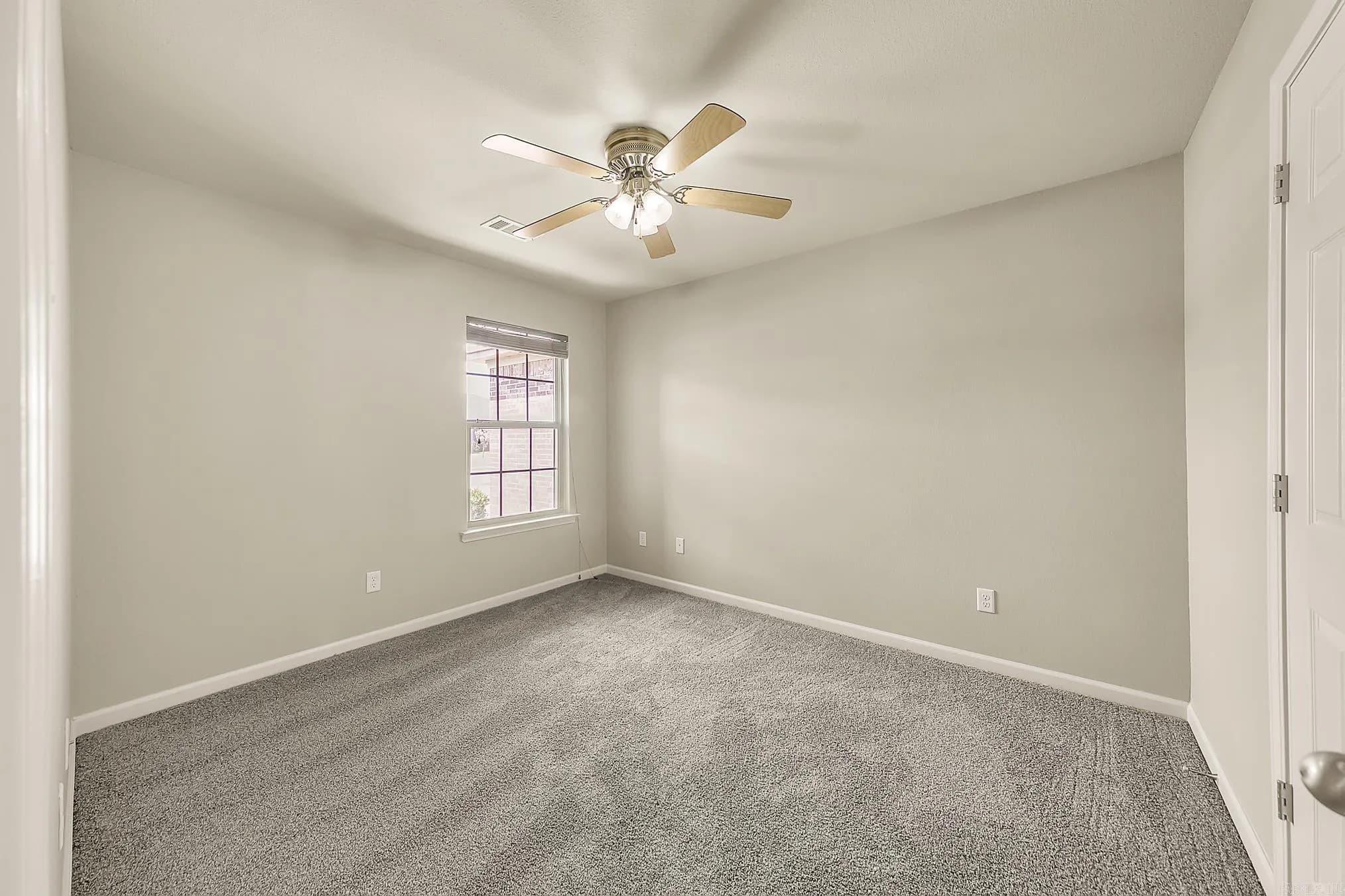 Property at 19  Trinity - Image 31
