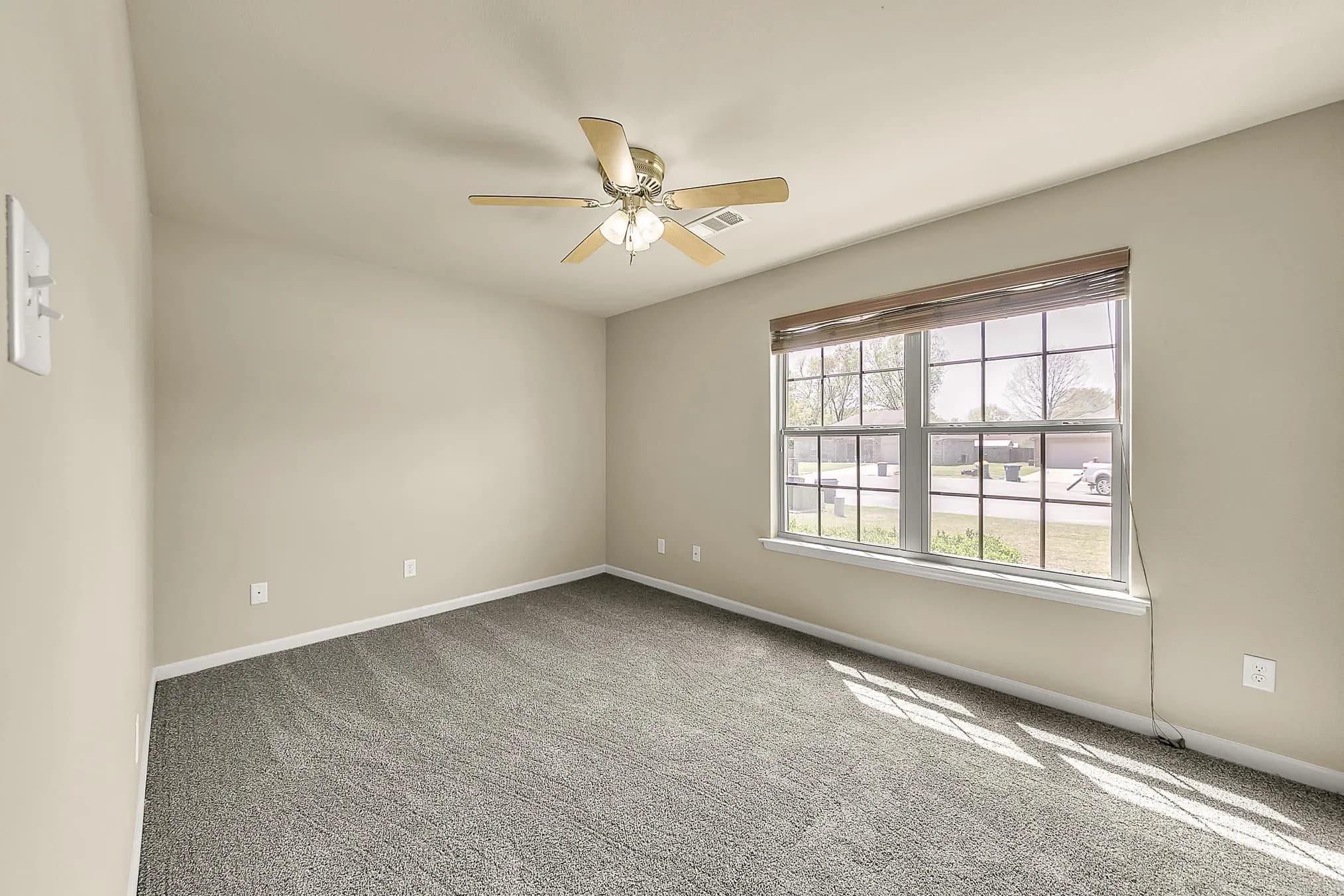 Property at 19  Trinity - Image 36