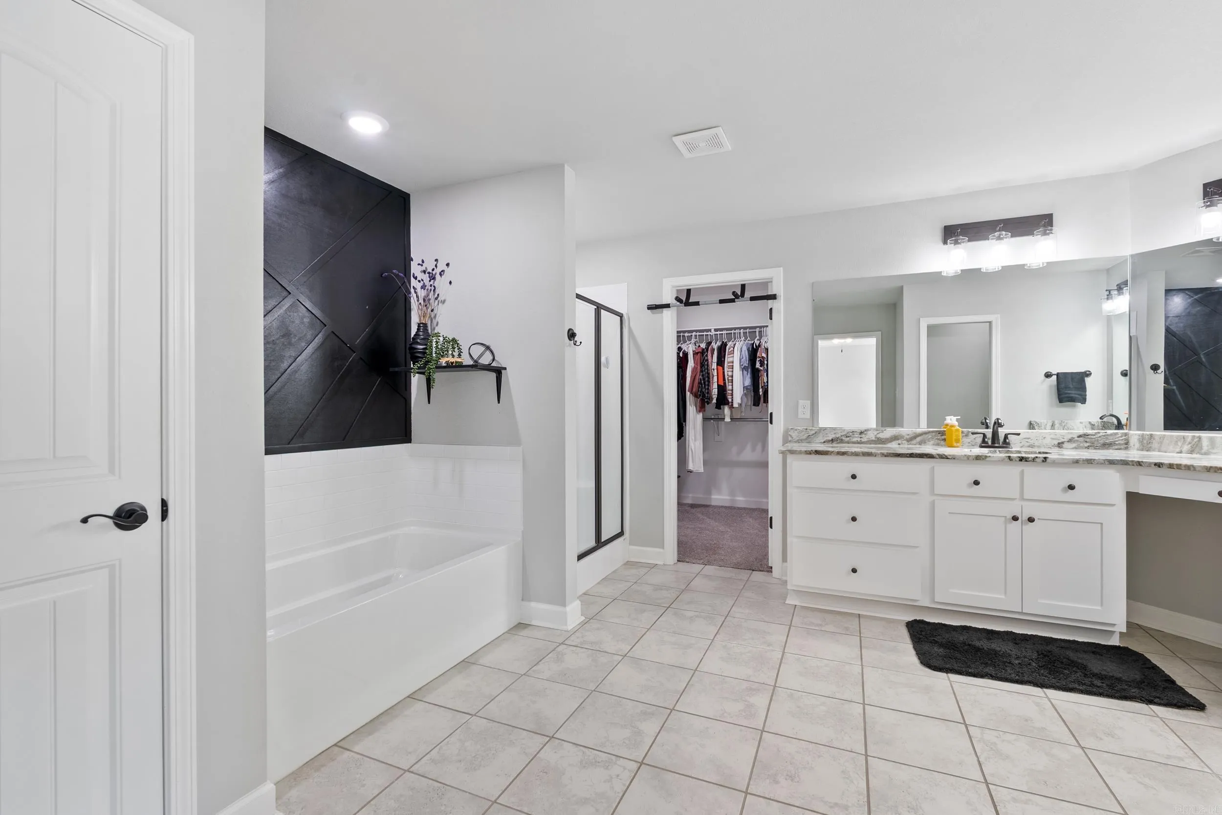 Property at 20  Aberdeen - Image 25