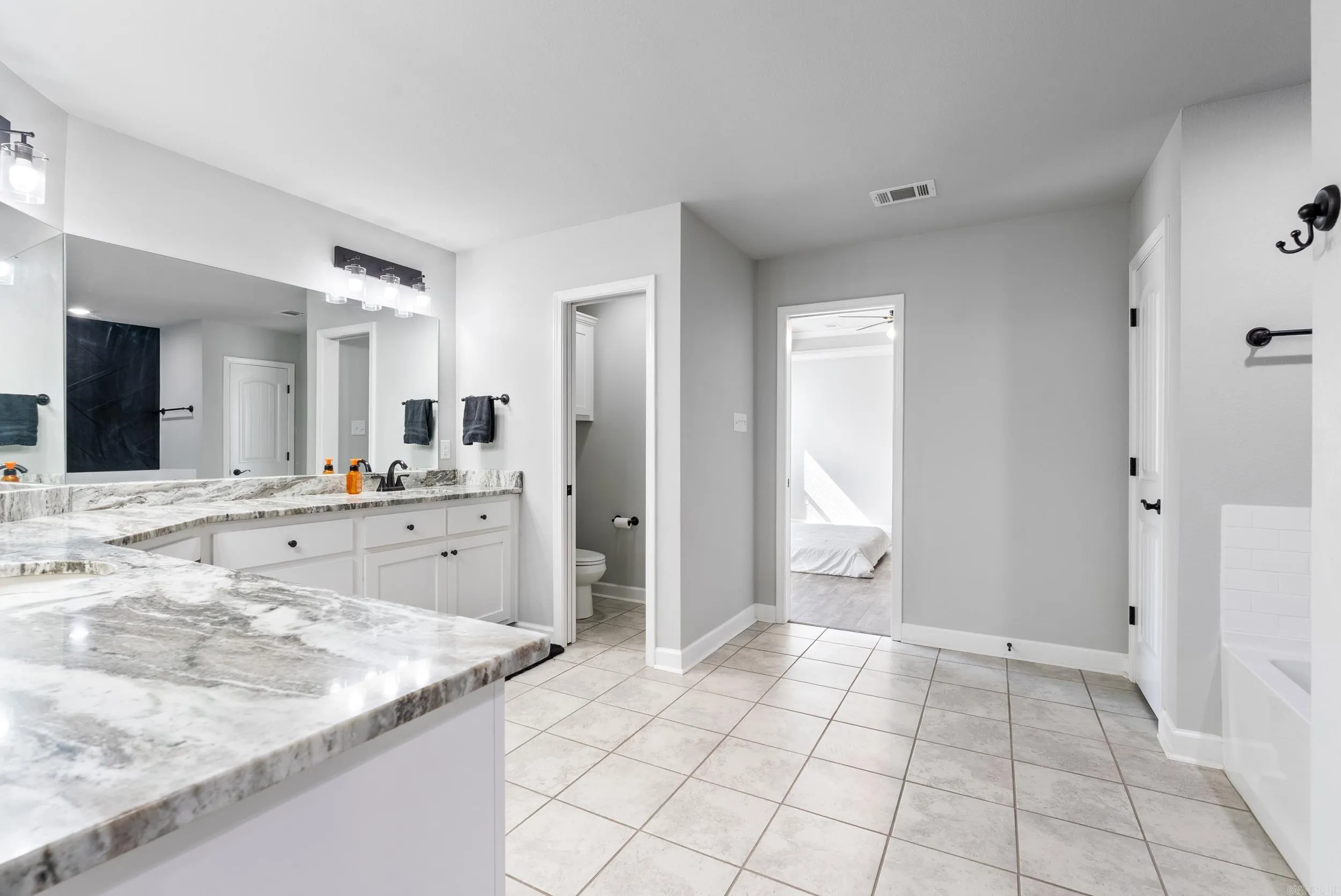 Property at 20  Aberdeen - Image 29