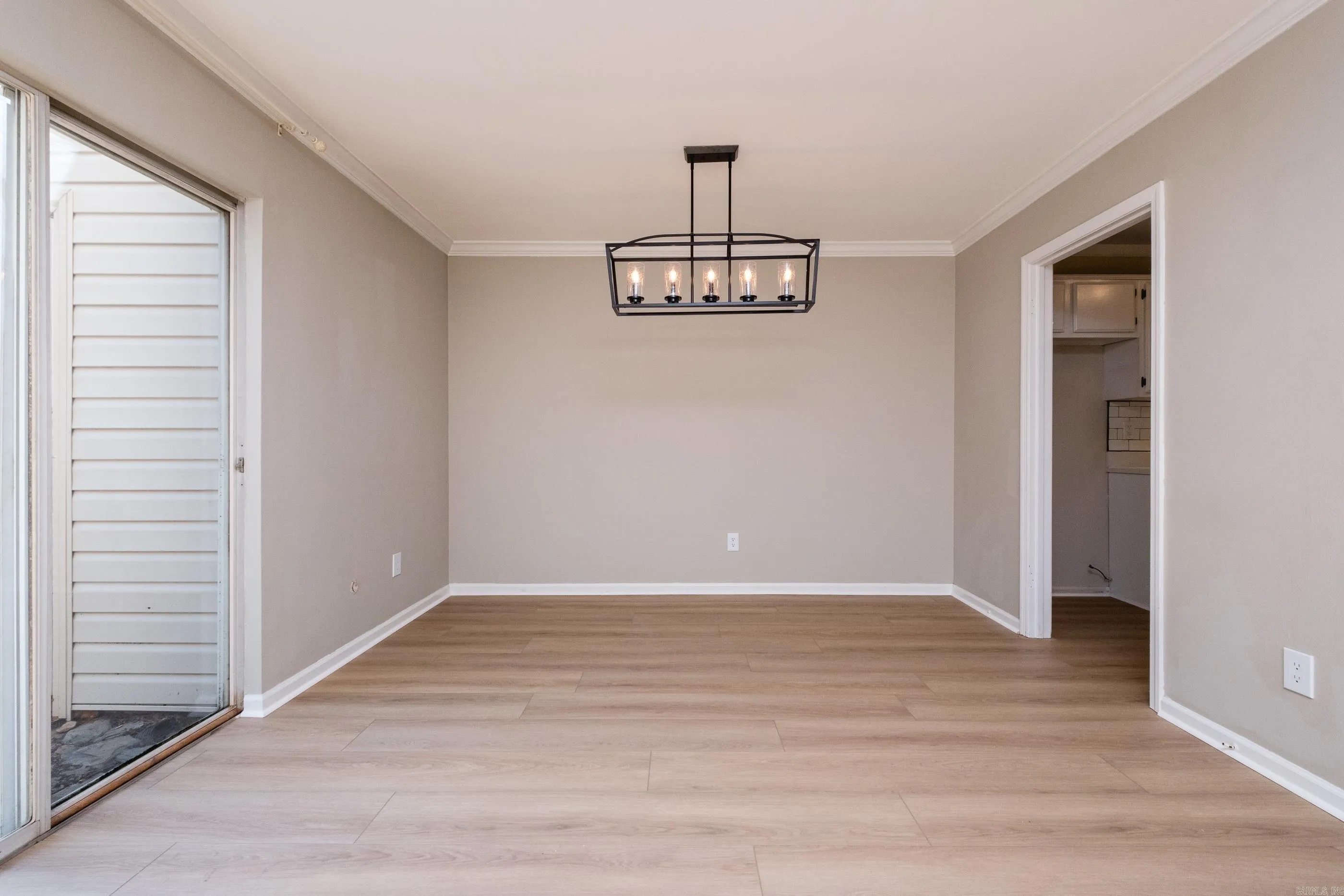Property at 34  Kingsbridge way - Image 24