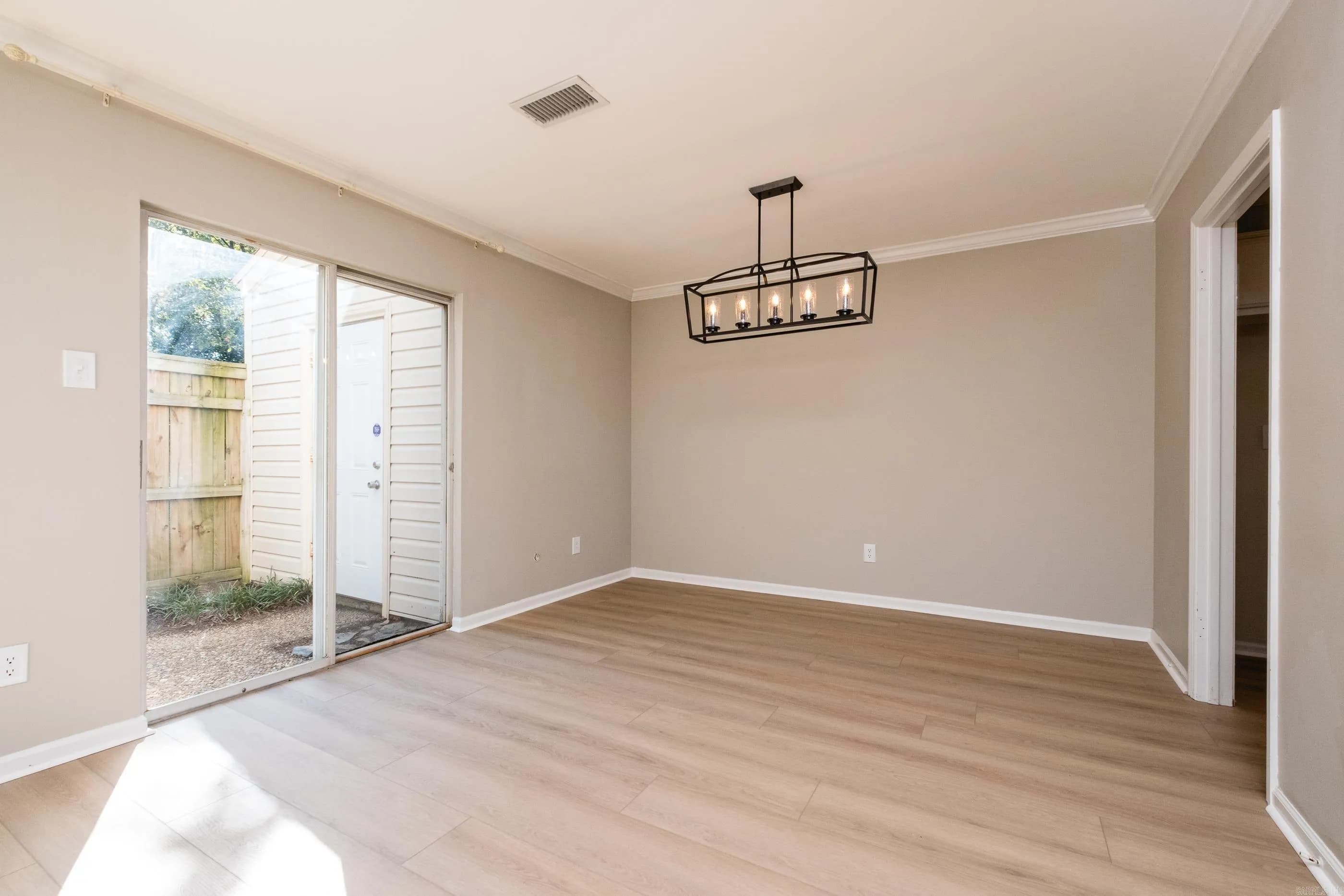 Property at 34  Kingsbridge way - Image 23